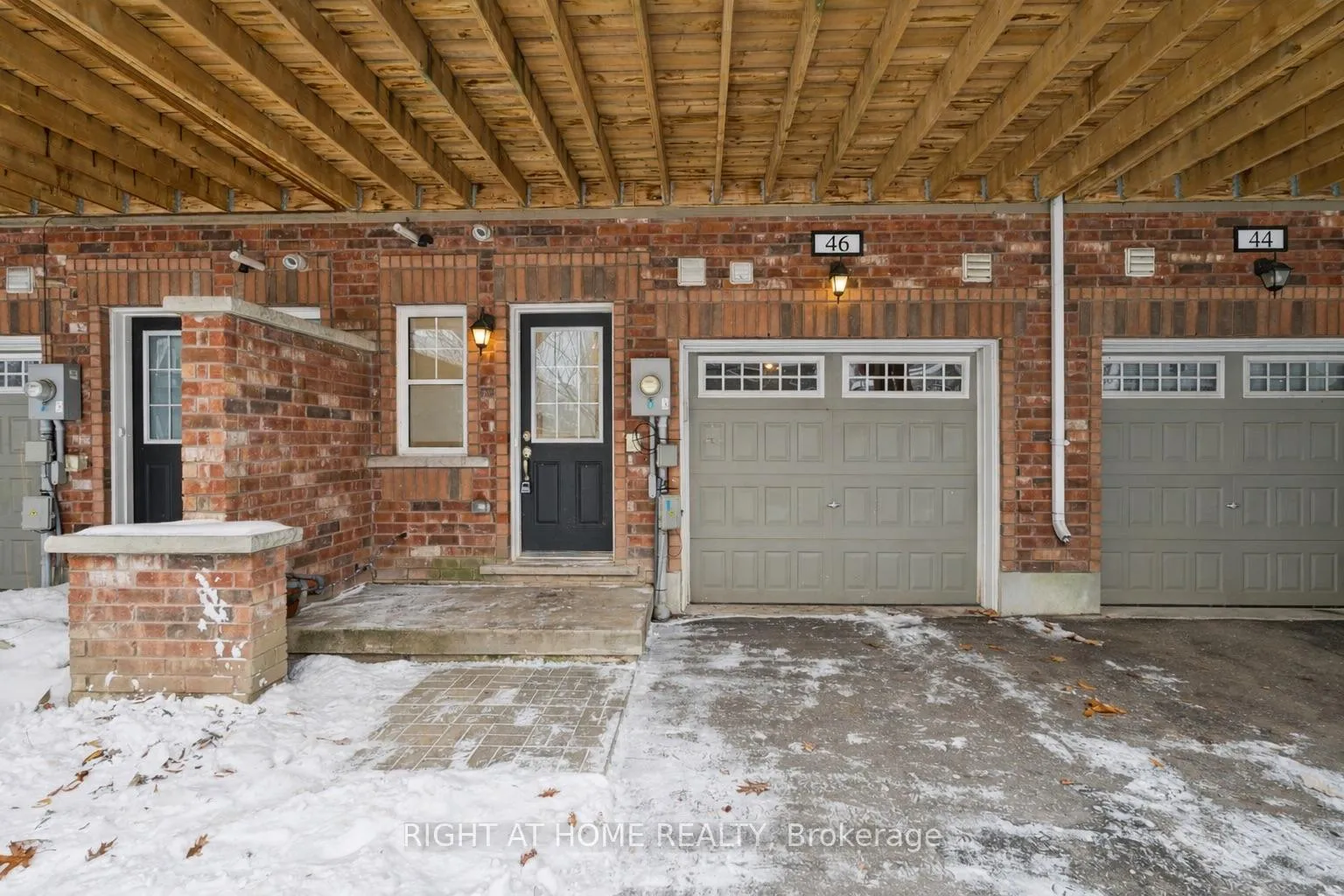 Photo 43 of 46 Village Gate Drive, Wasaga Beach — HOMEH