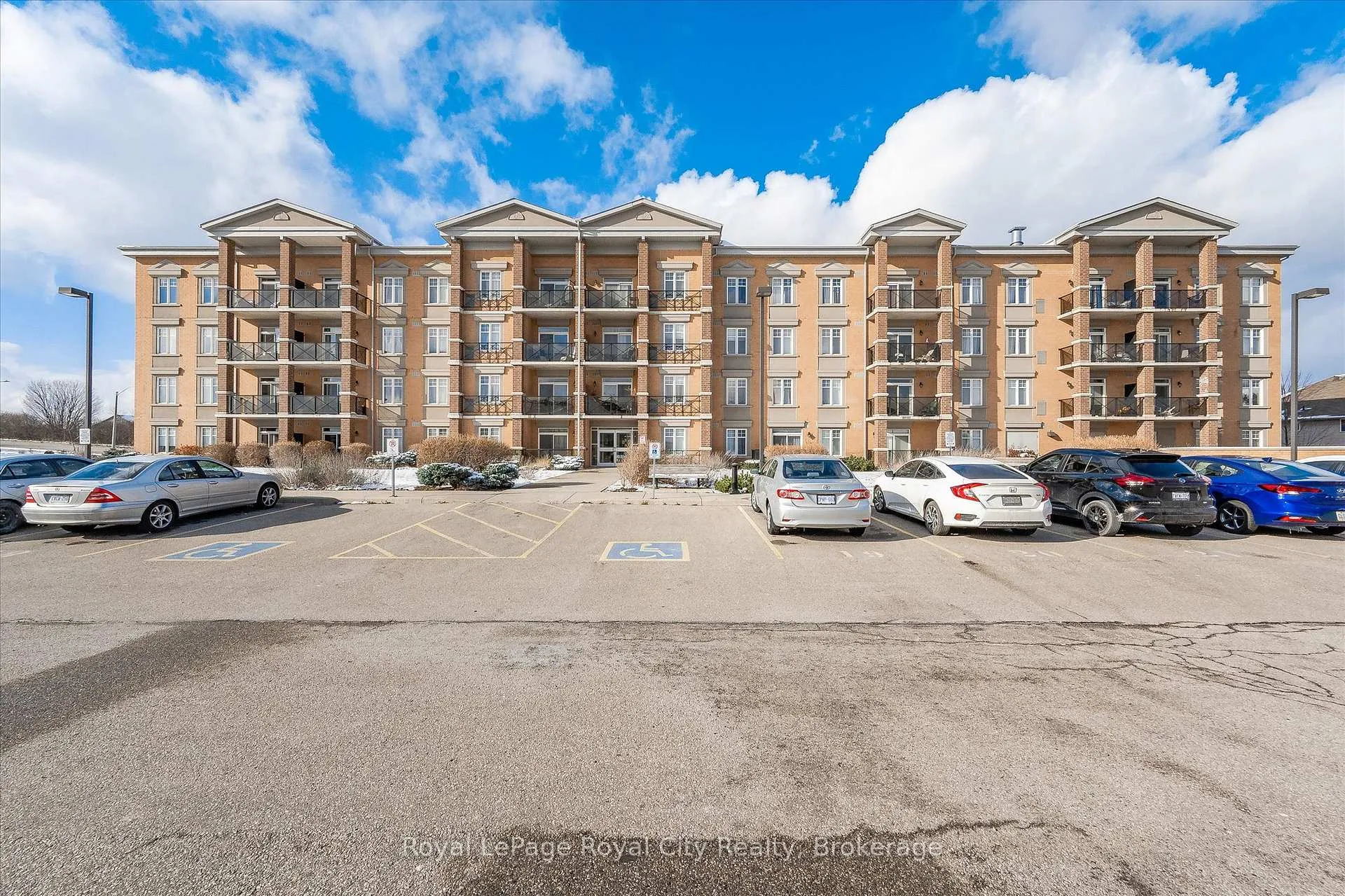 Photo 1 of Unit 207, 2 Colonial Drive, Guelph, Pineridge/Westminster Woods — HOMEH