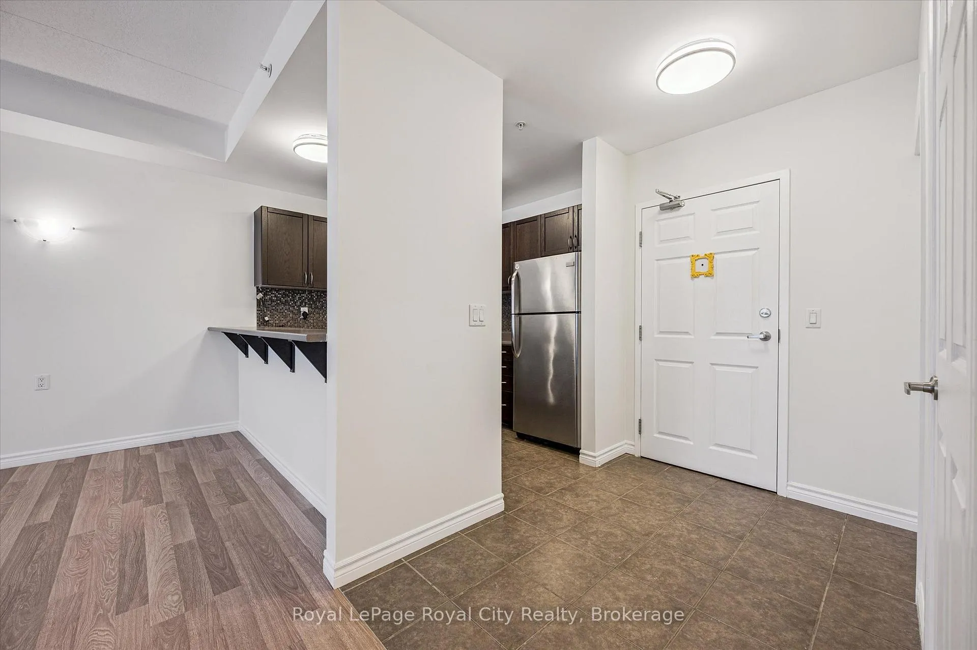 Photo 5 of Unit 207, 2 Colonial Drive, Guelph, Pineridge/Westminster Woods — HOMEH