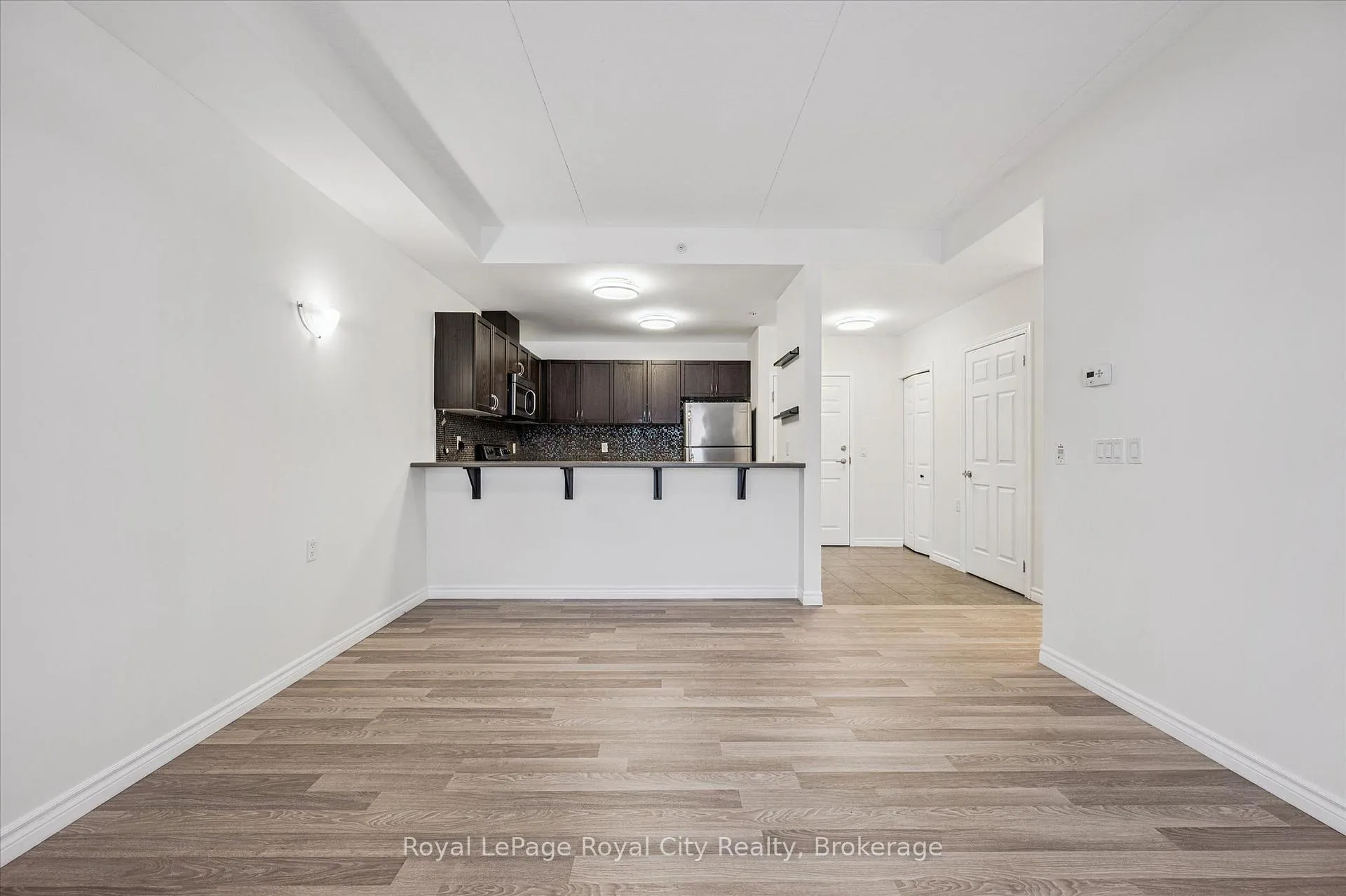 Photo 15 of Unit 207, 2 Colonial Drive, Guelph, Pineridge/Westminster Woods — HOMEH