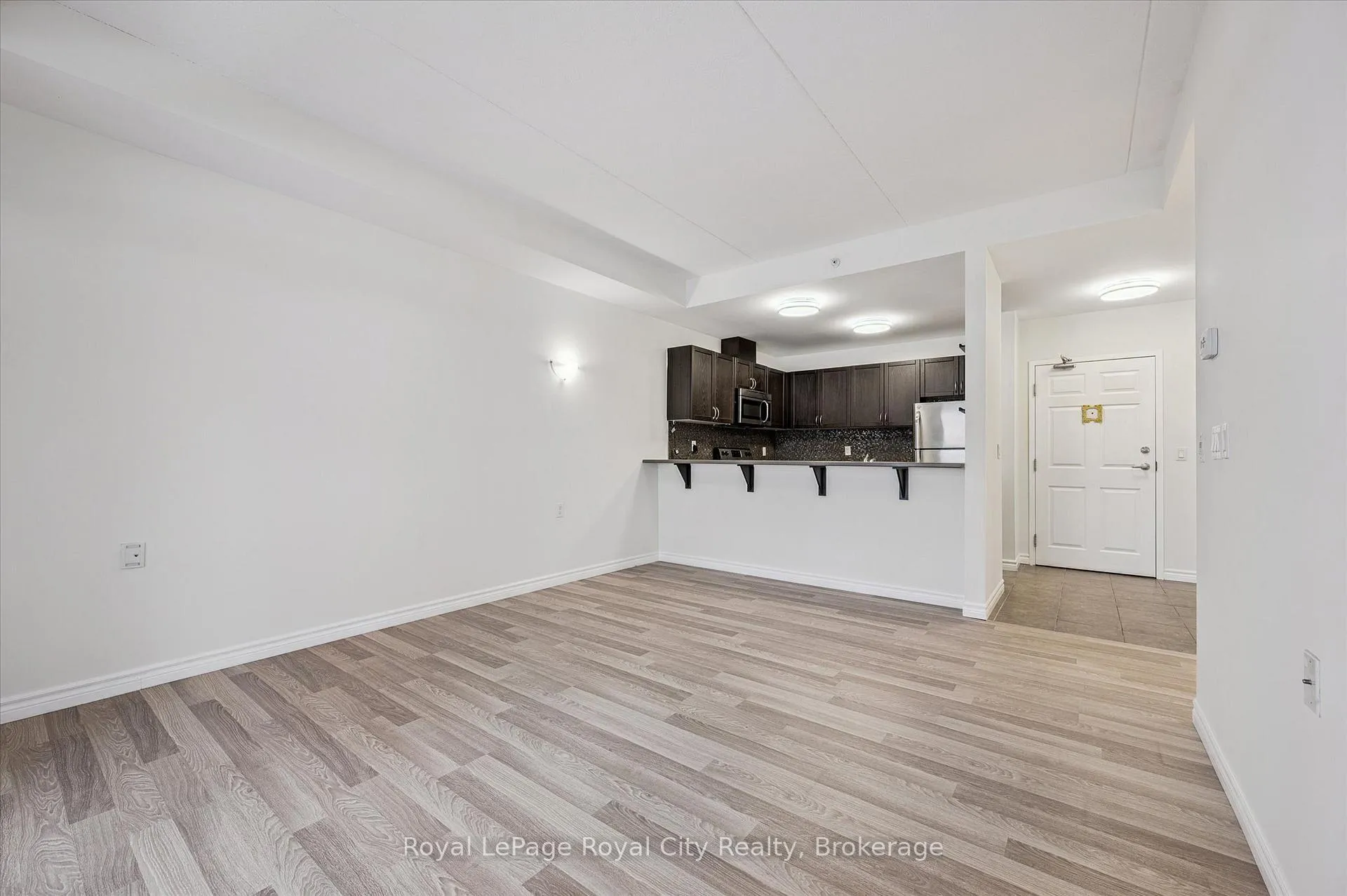Photo 16 of Unit 207, 2 Colonial Drive, Guelph, Pineridge/Westminster Woods — HOMEH