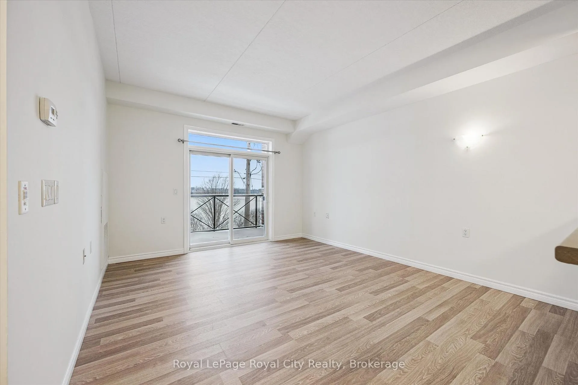 Photo 18 of Unit 207, 2 Colonial Drive, Guelph, Pineridge/Westminster Woods — HOMEH