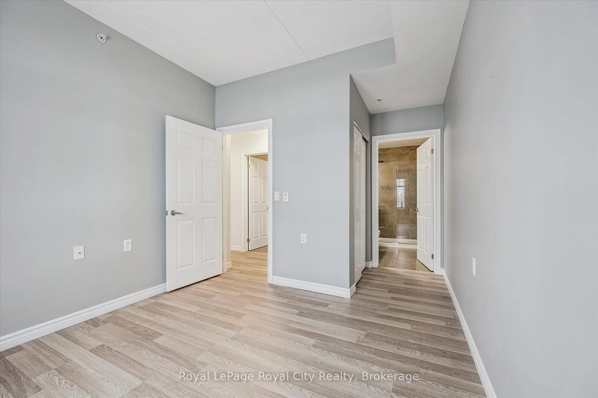 Photo 23 of Unit 207, 2 Colonial Drive, Guelph, Pineridge/Westminster Woods — HOMEH