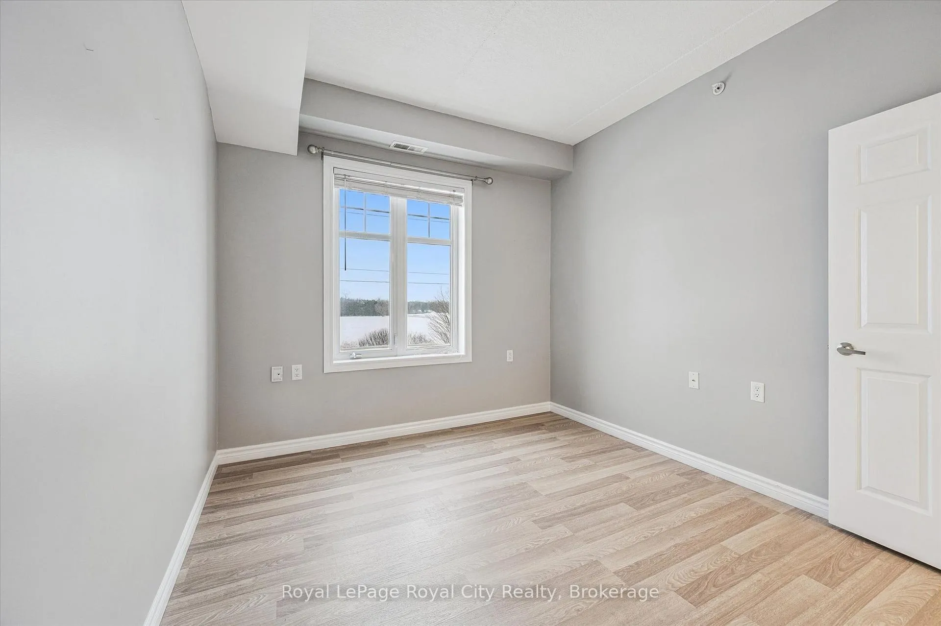 Photo 24 of Unit 207, 2 Colonial Drive, Guelph, Pineridge/Westminster Woods — HOMEH