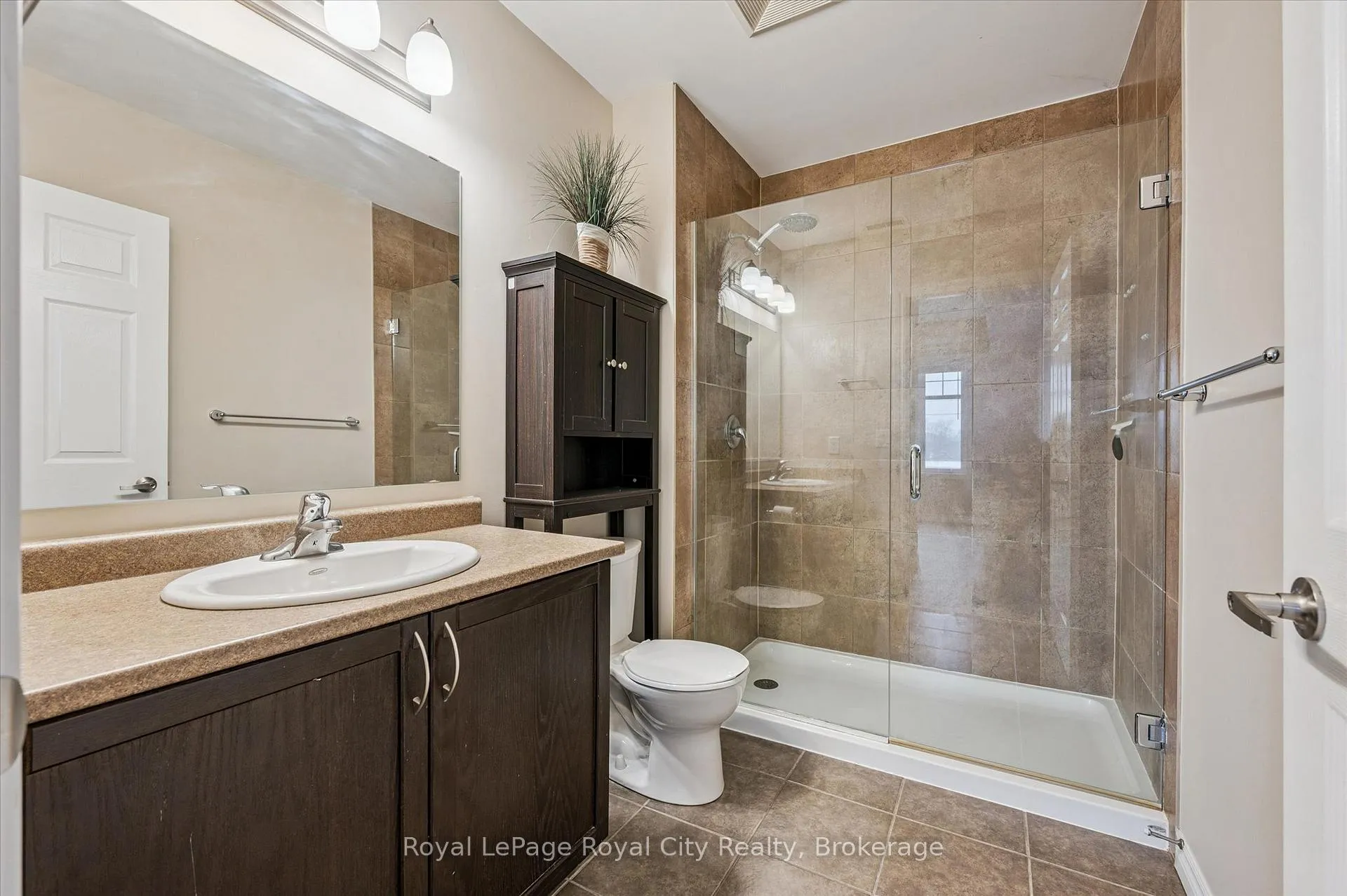 Photo 25 of Unit 207, 2 Colonial Drive, Guelph, Pineridge/Westminster Woods — HOMEH