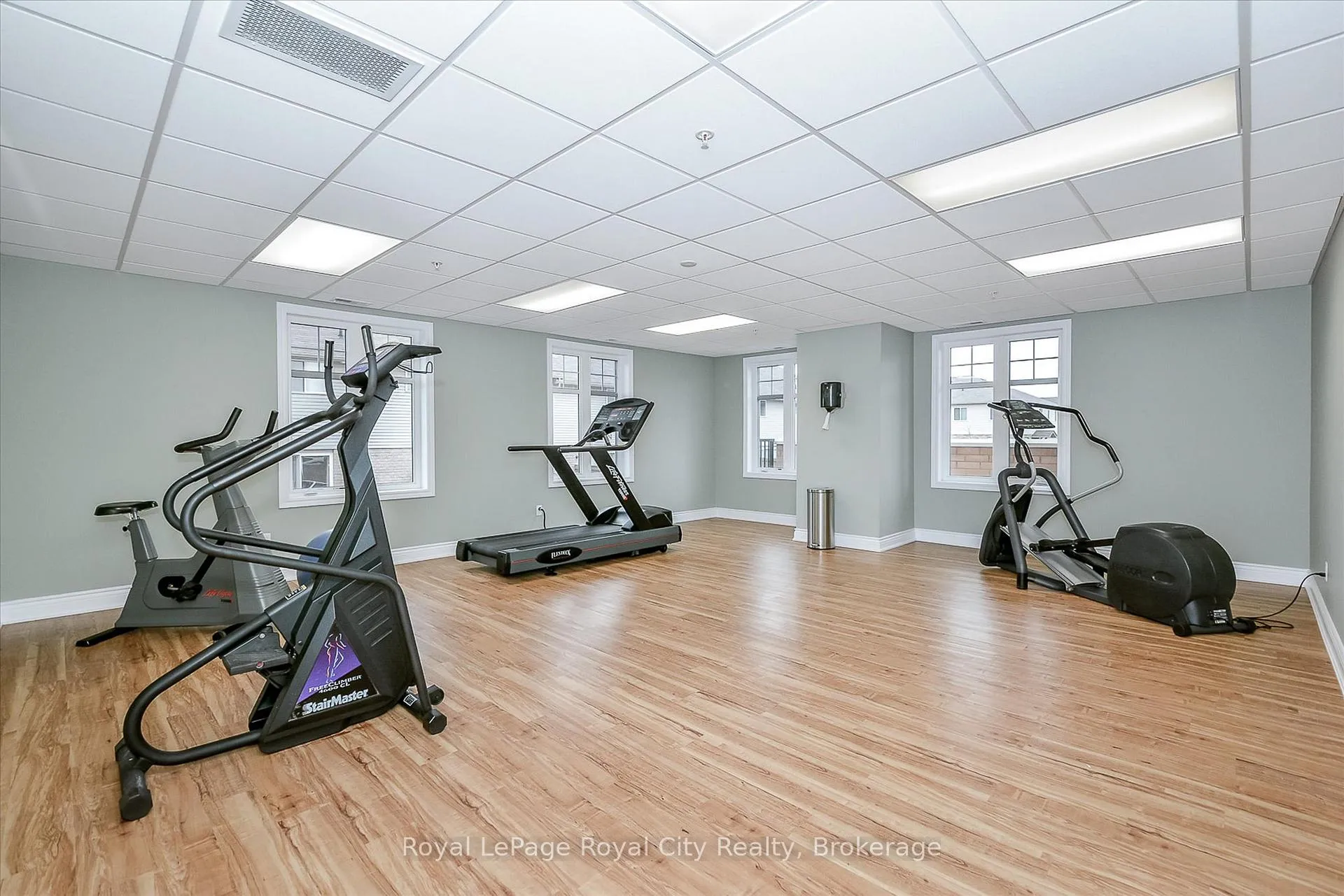 Photo 37 of Unit 207, 2 Colonial Drive, Guelph, Pineridge/Westminster Woods — HOMEH