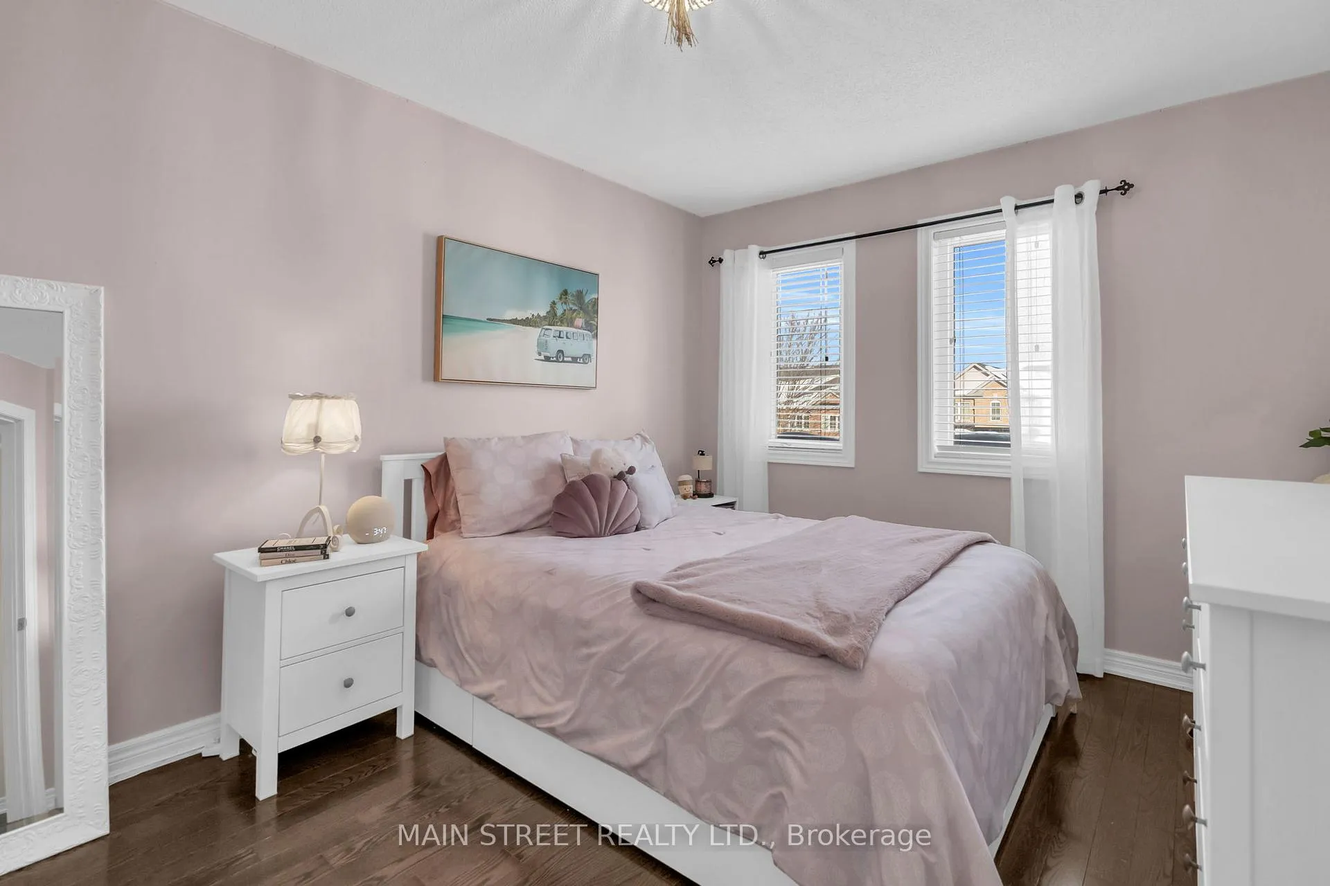 Photo 20 of 382 Conover Avenue, Aurora, Bayview Northeast — HOMEH