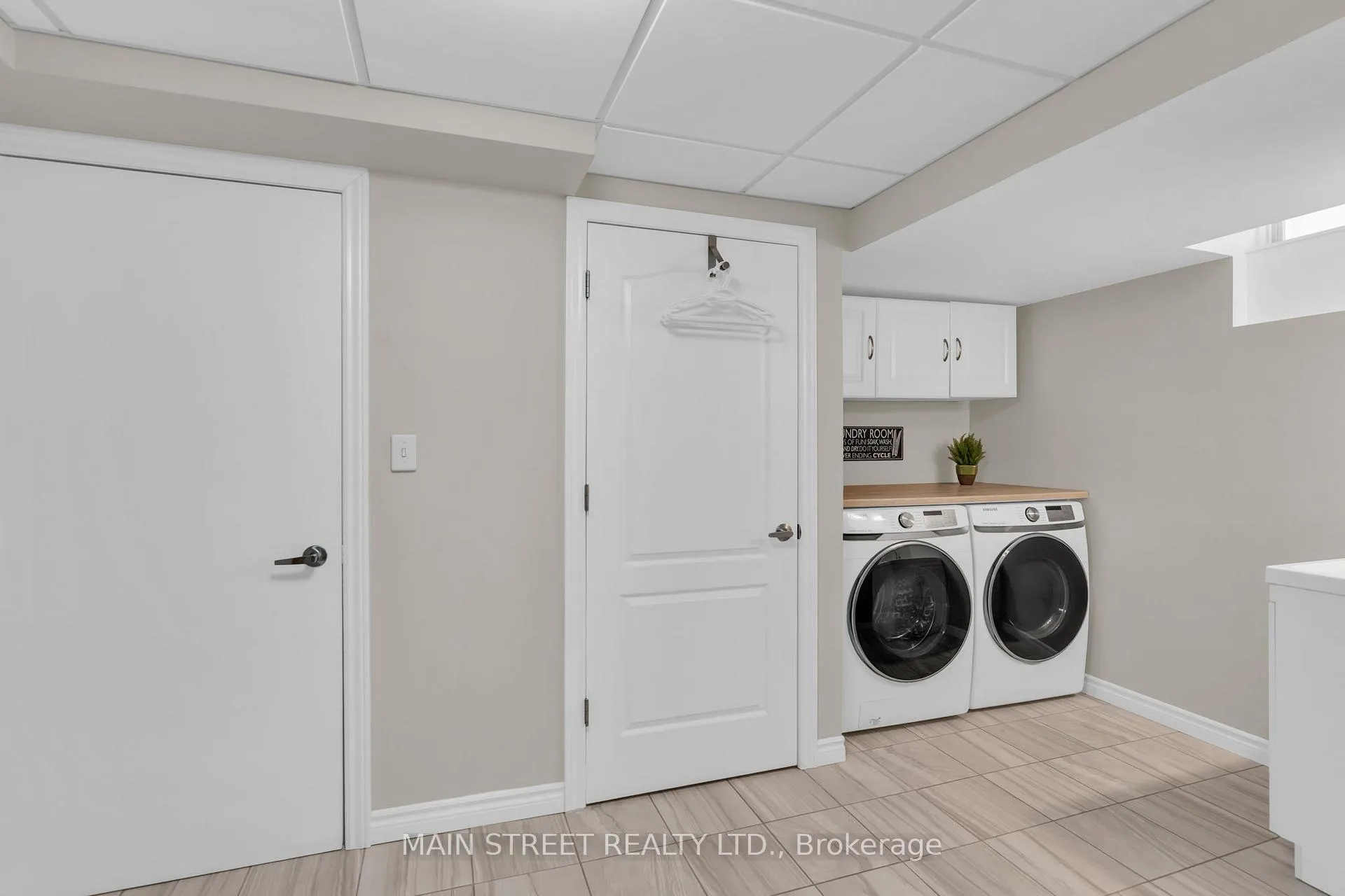Photo 24 of 382 Conover Avenue, Aurora, Bayview Northeast — HOMEH