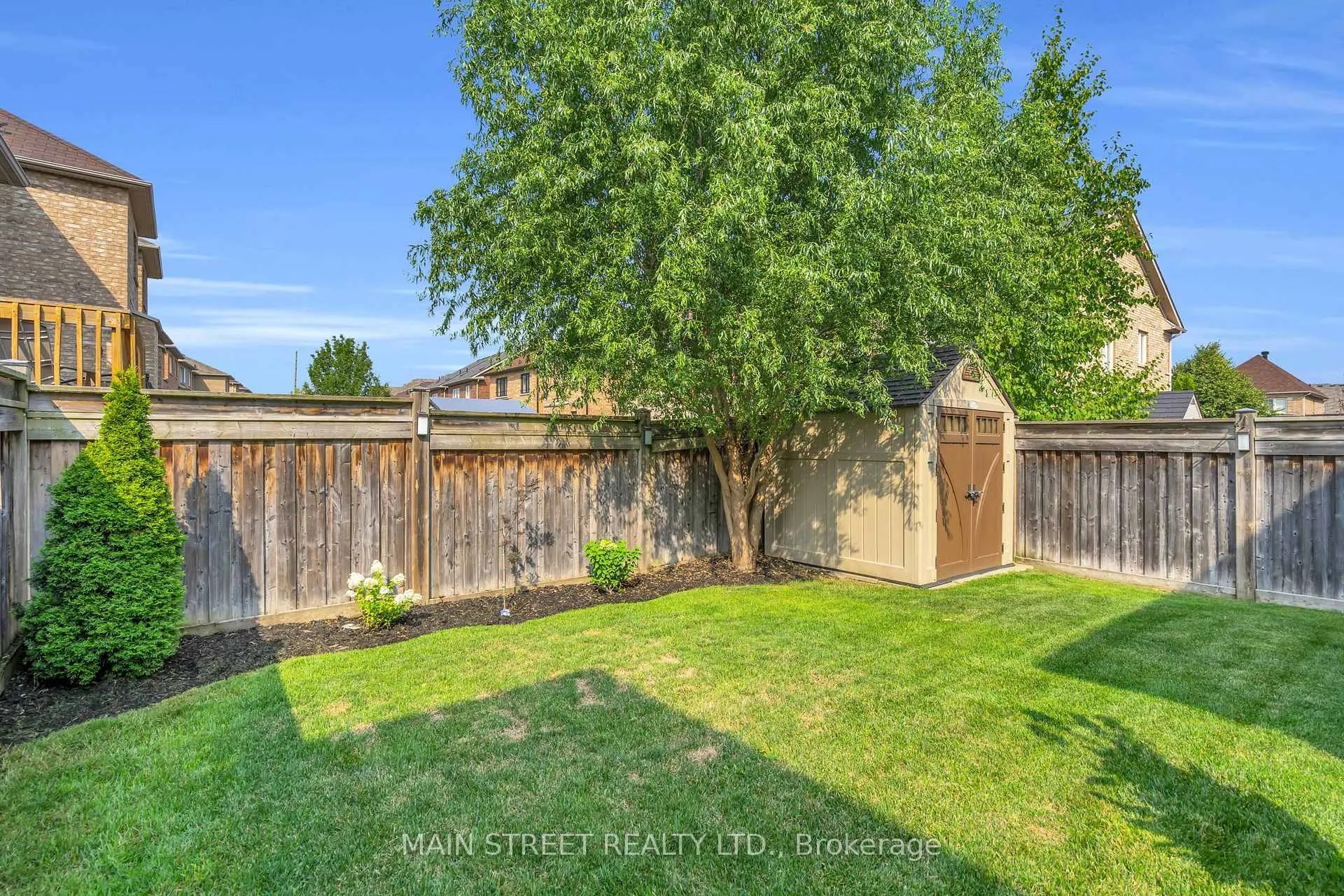 Photo 26 of 382 Conover Avenue, Aurora, Bayview Northeast — HOMEH