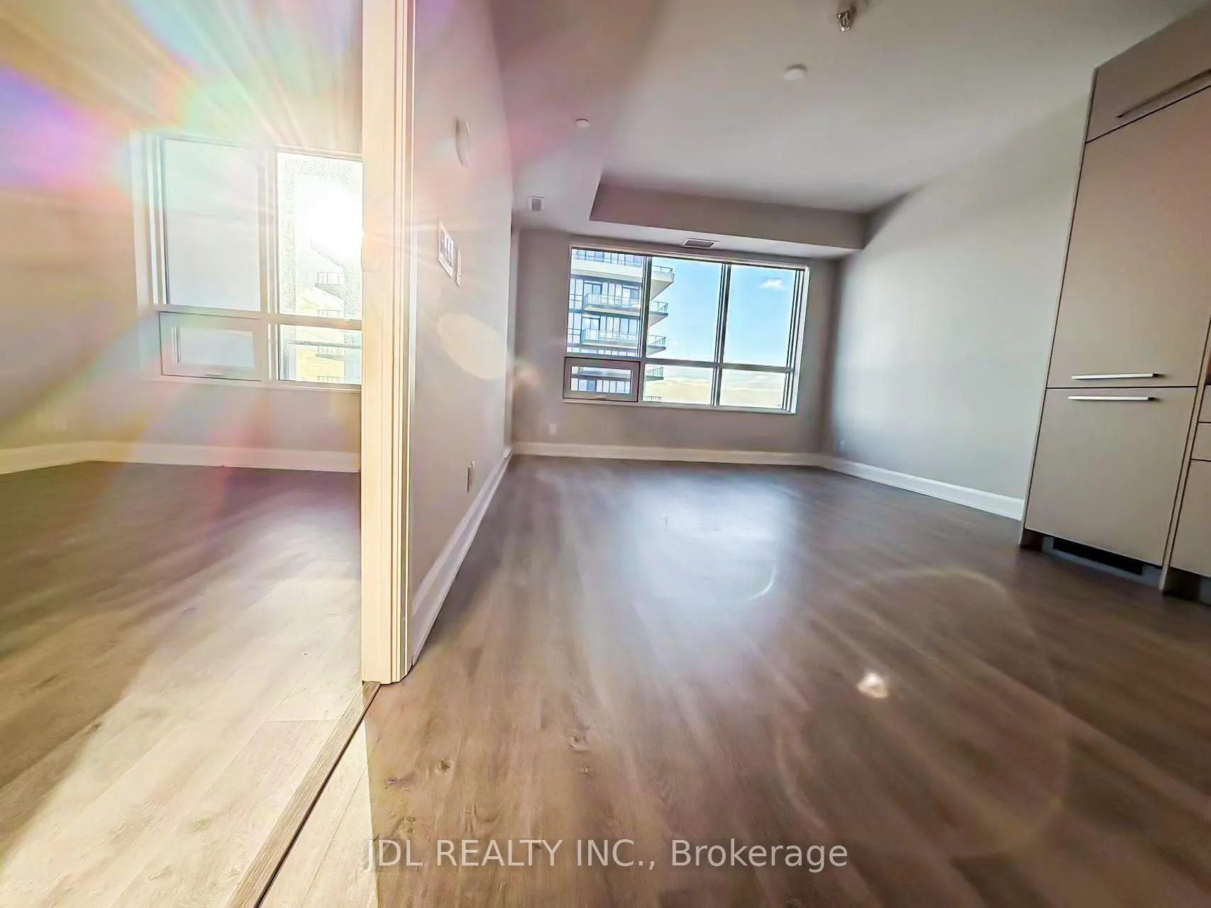 Photo 6 of Unit 3211B, 38 Gandhi Lane, Markham, Commerce Valley — HOMEH