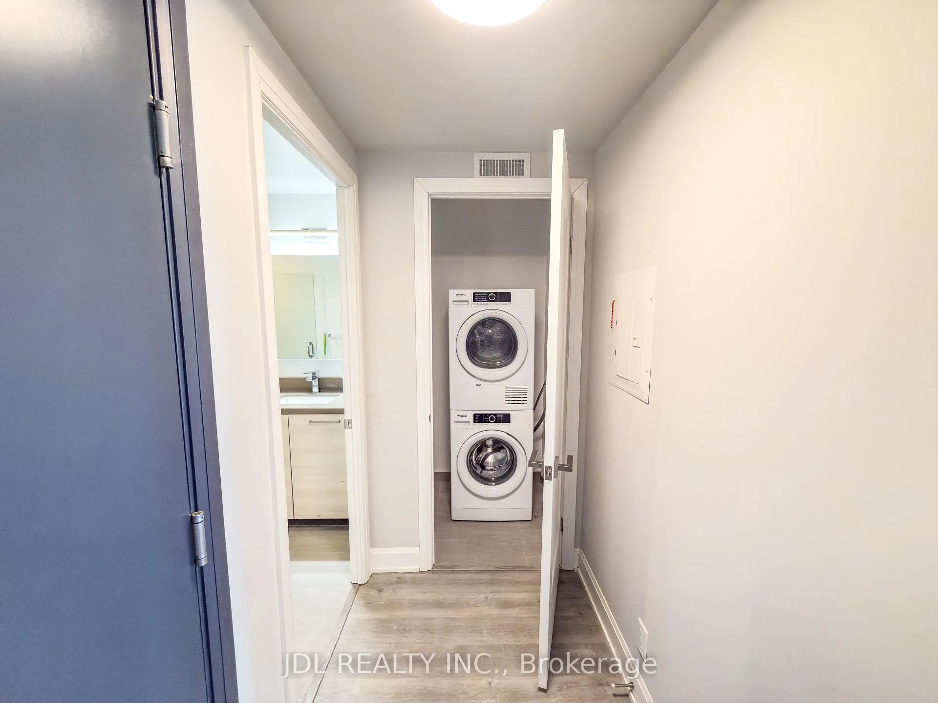 Photo 14 of Unit 3211B, 38 Gandhi Lane, Markham, Commerce Valley — HOMEH