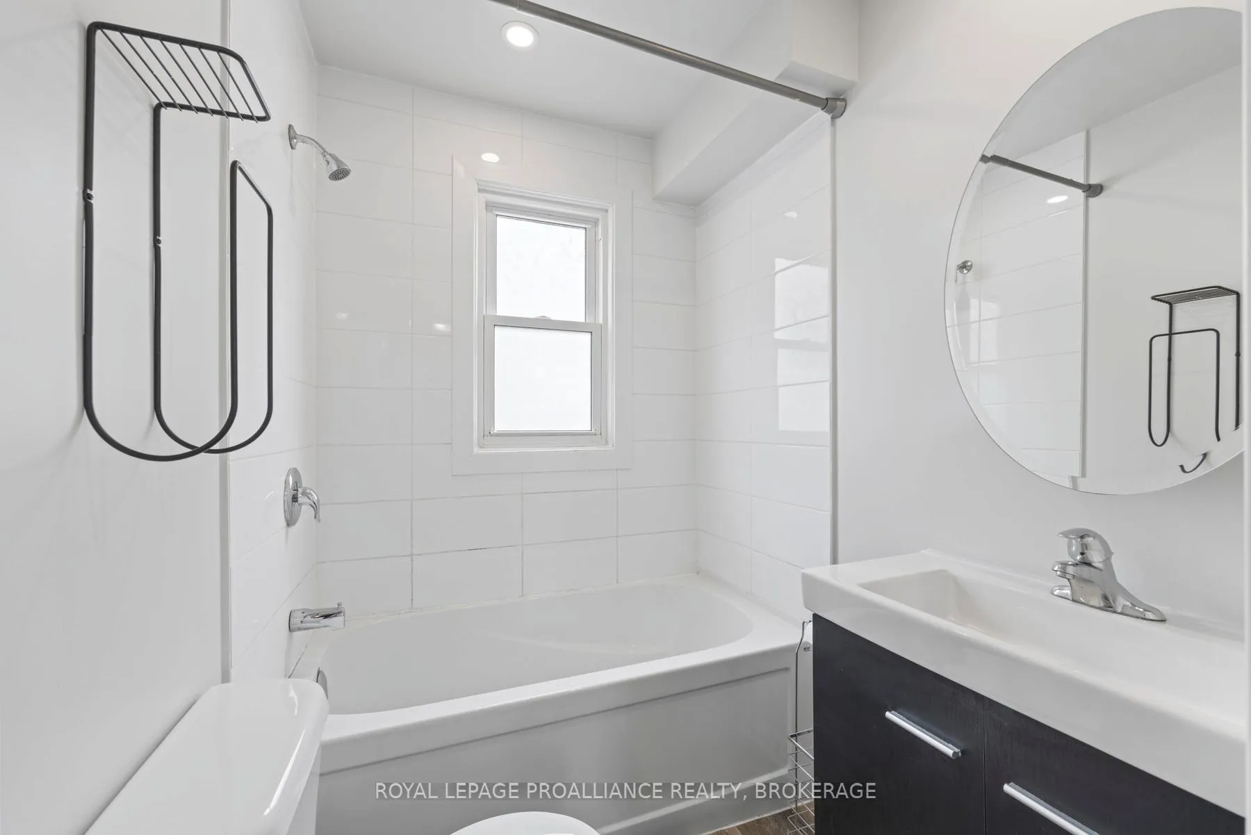Photo 12 of 120 Hillendale Avenue, Kingston, West of Sir John A. Blvd — HOMEH