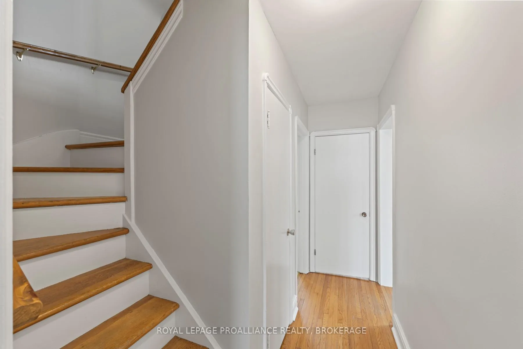 Photo 13 of 120 Hillendale Avenue, Kingston, West of Sir John A. Blvd — HOMEH