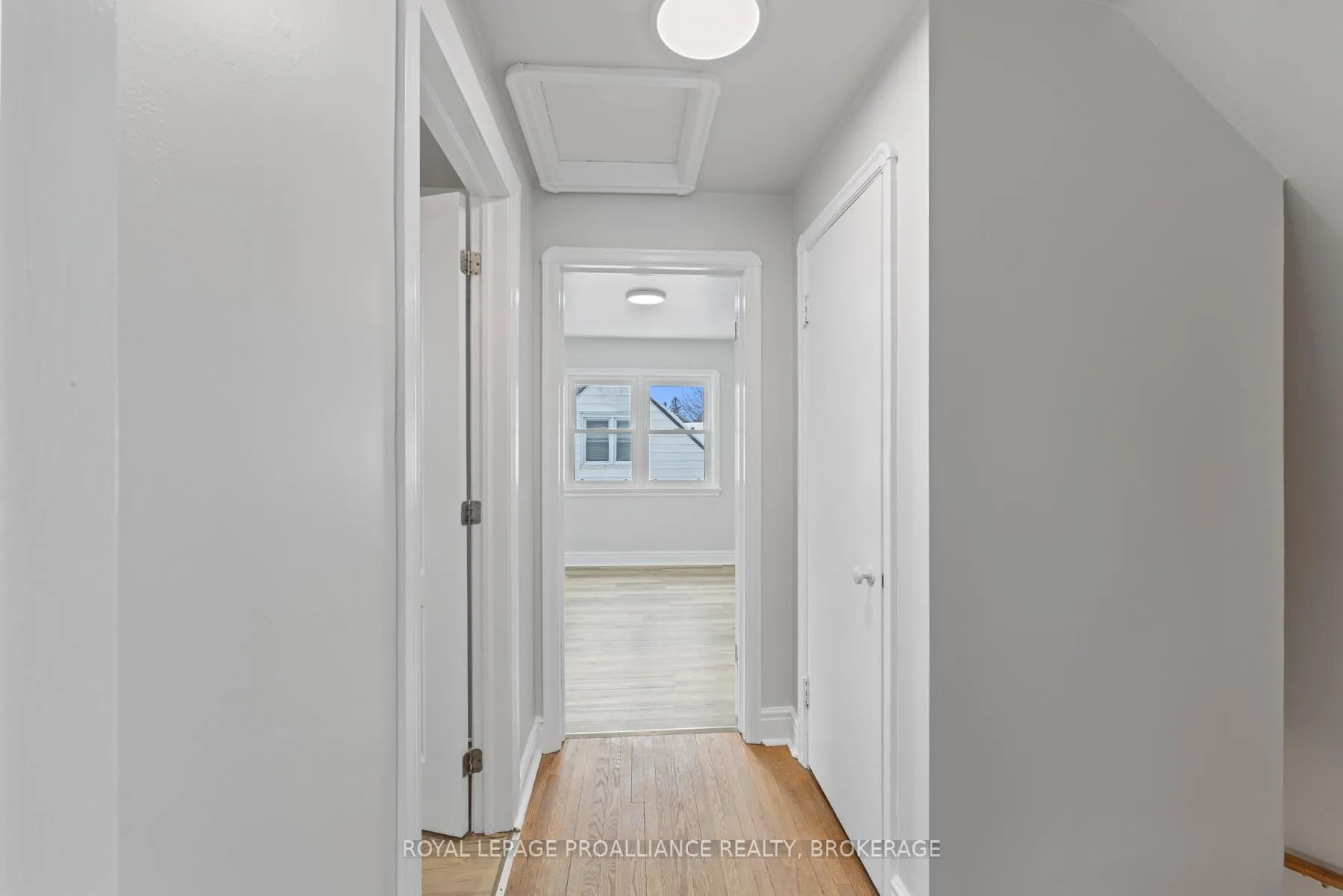 Photo 15 of 120 Hillendale Avenue, Kingston, West of Sir John A. Blvd — HOMEH