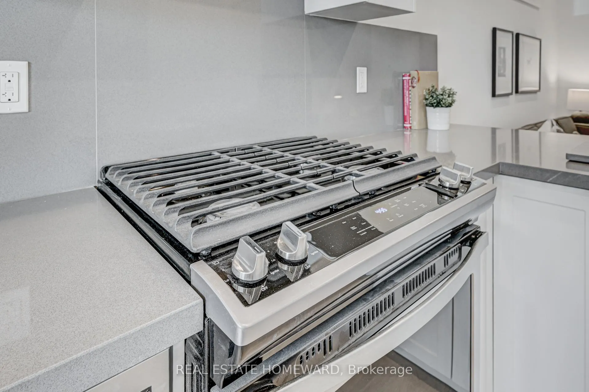 Photo 12 of Unit A, 40 Dewhurst Boulevard, Toronto, Danforth — HOMEH