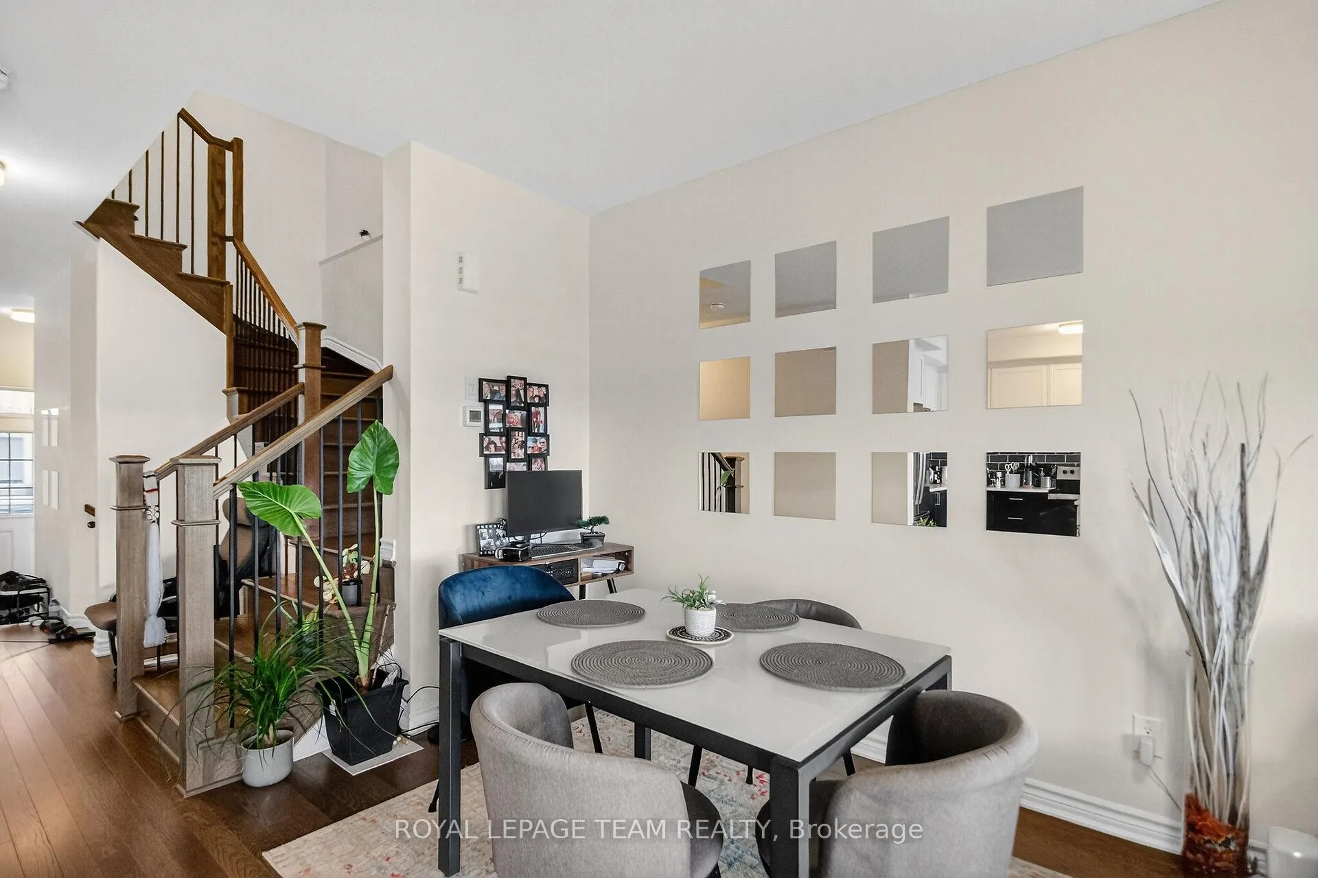 Photo 9 of 136 Main Halyard Lane, Ottawa, Barrhaven - Half Moon Bay — HOMEH