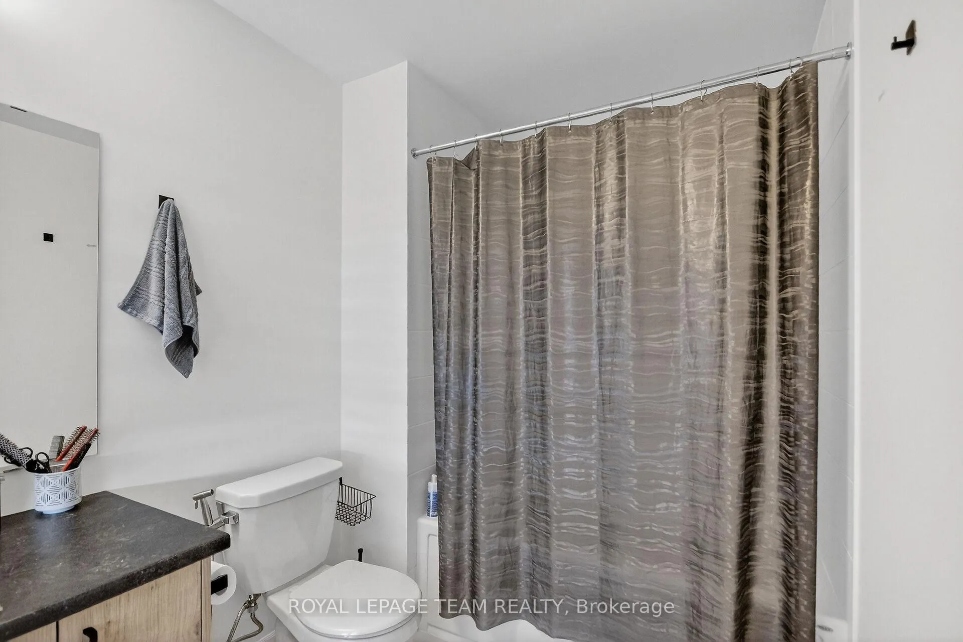 Photo 22 of 136 Main Halyard Lane, Ottawa, Barrhaven - Half Moon Bay — HOMEH