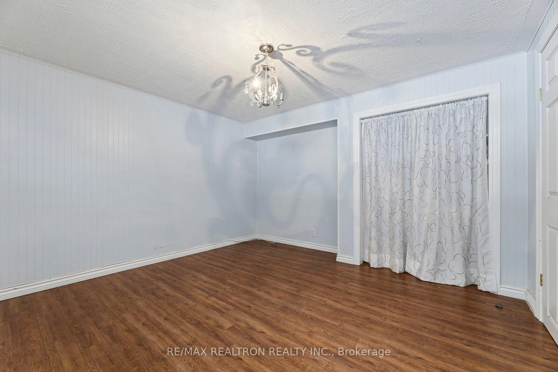 Photo 14 of 48 Scott Street, Whitby, Blue Grass Meadows — HOMEH