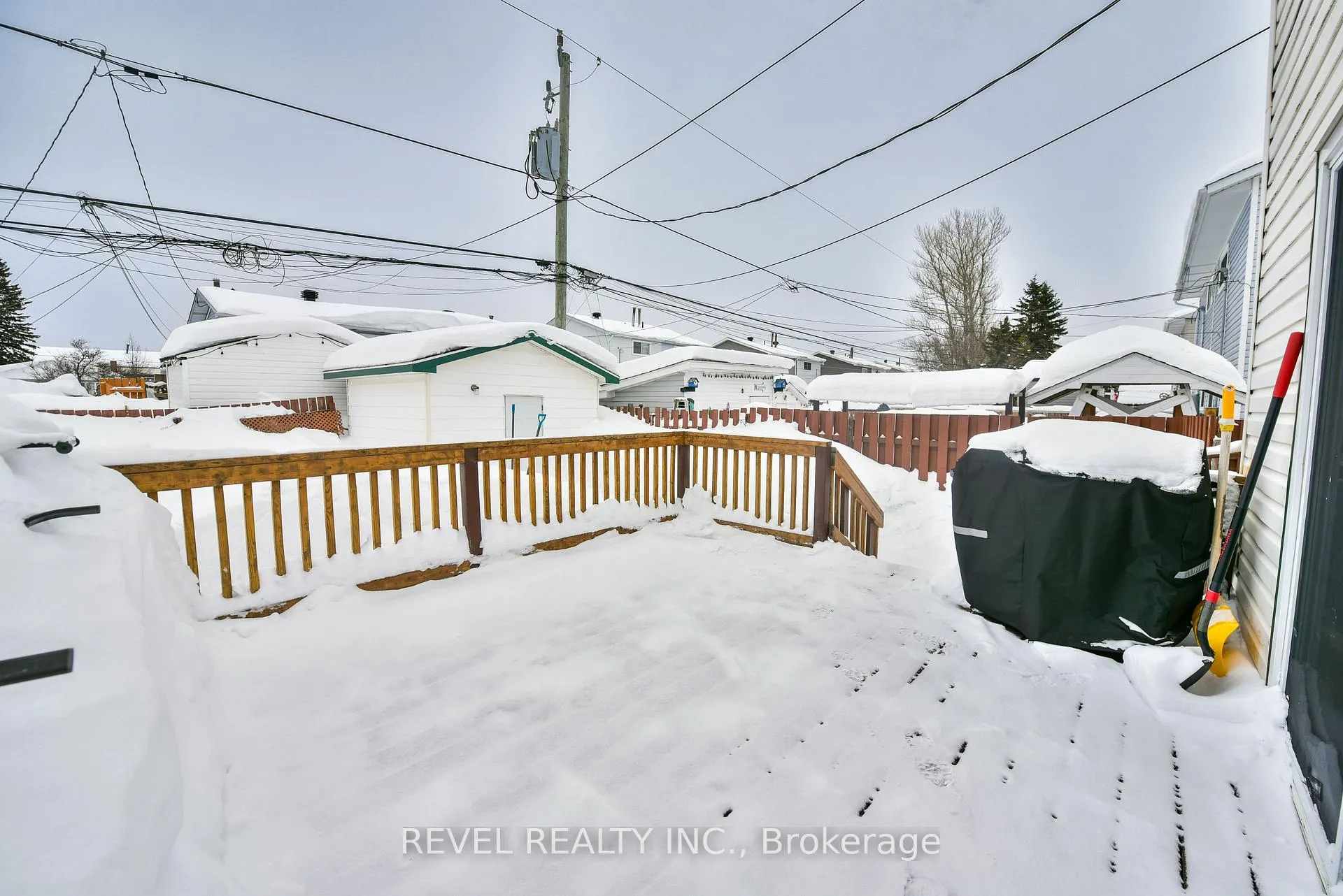 Photo 2 of 584 Spooner Drive, Timmins, TNW - Riverpark — HOMEH