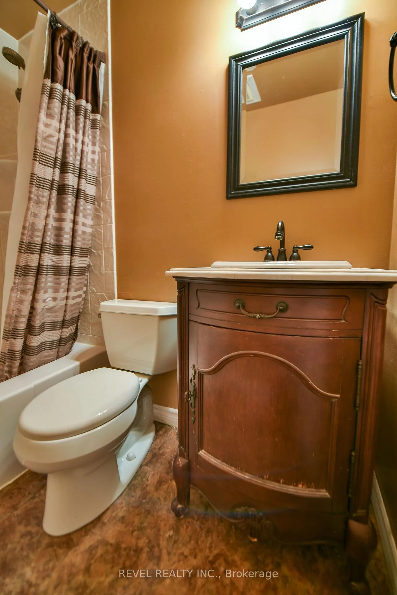 Photo 16 of 584 Spooner Drive, Timmins, TNW - Riverpark — HOMEH