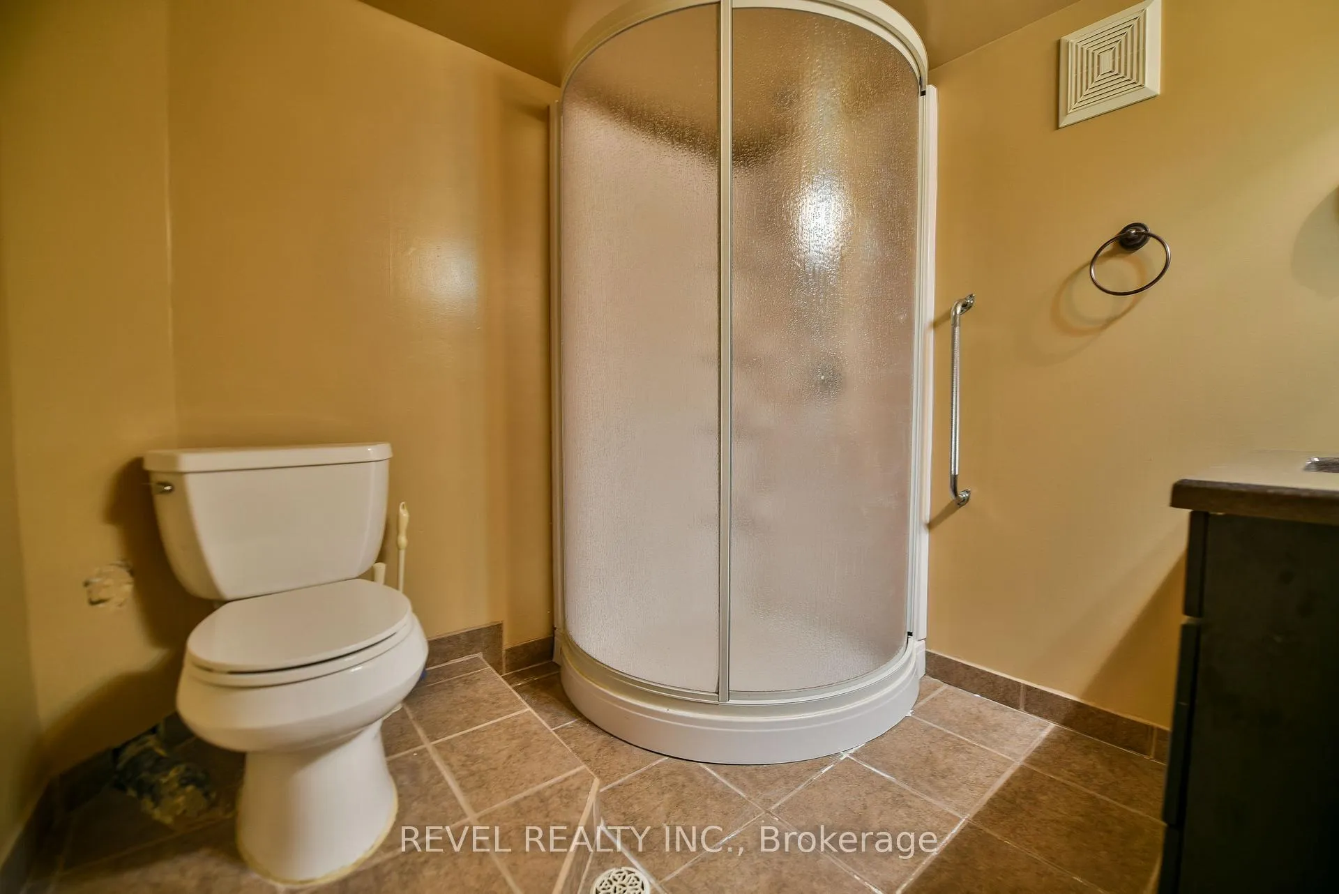 Photo 23 of 584 Spooner Drive, Timmins, TNW - Riverpark — HOMEH