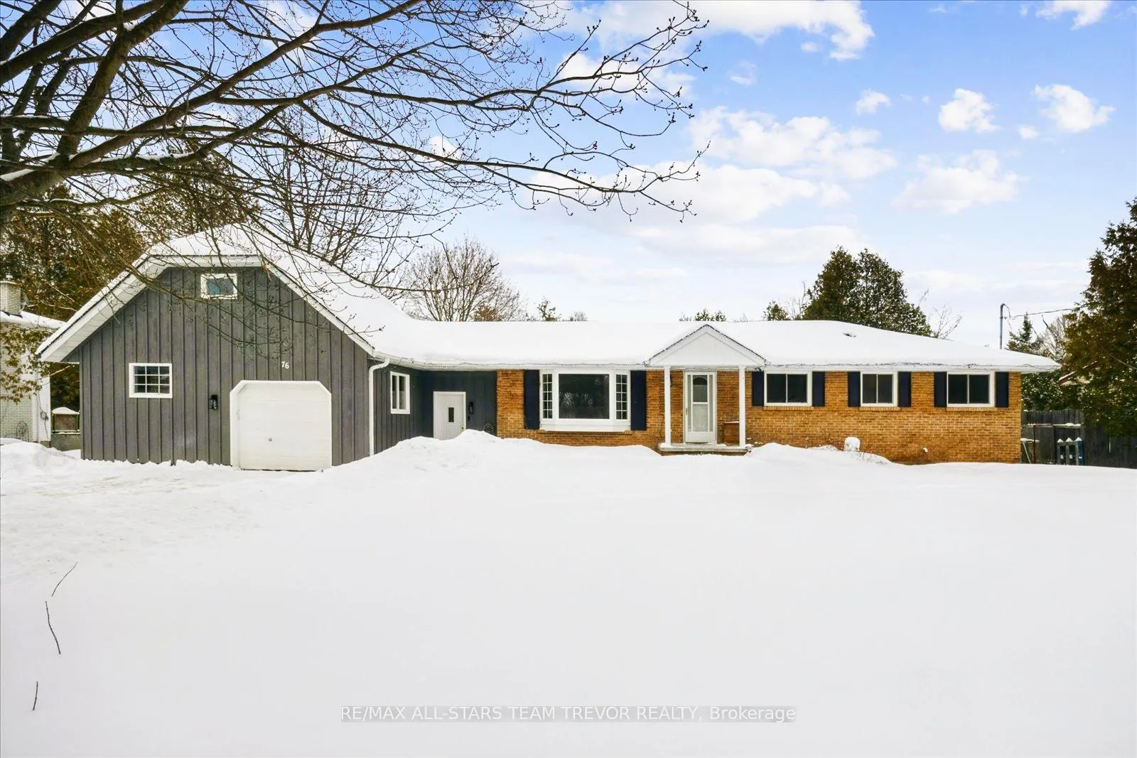 Photo 1 of 76 Brook Crescent, Georgina, Pefferlaw — HOMEH