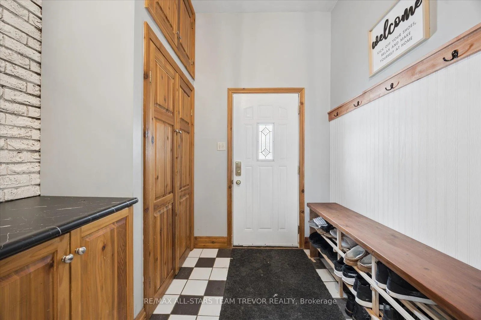 Photo 22 of 76 Brook Crescent, Georgina, Pefferlaw — HOMEH