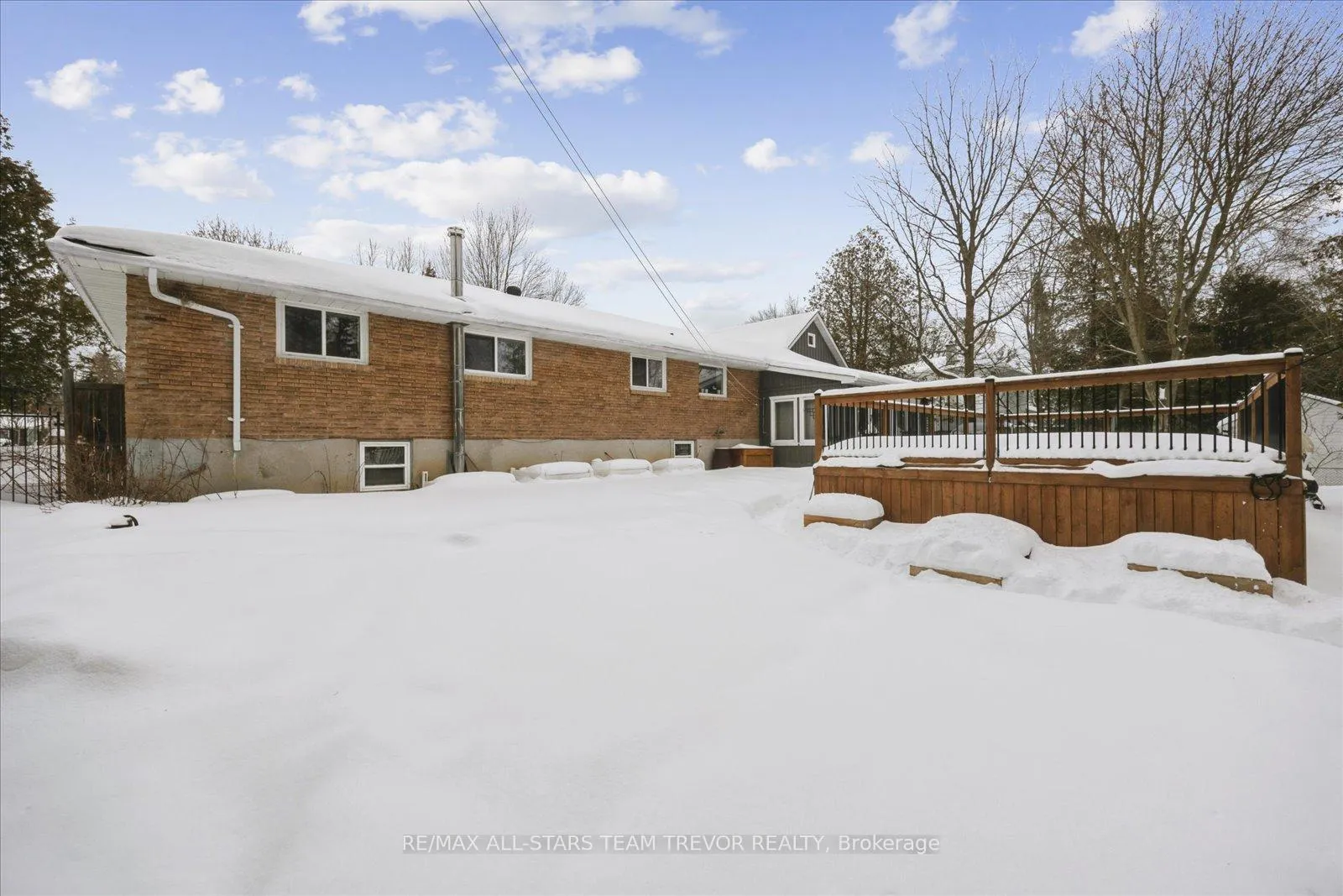 Photo 43 of 76 Brook Crescent, Georgina, Pefferlaw — HOMEH