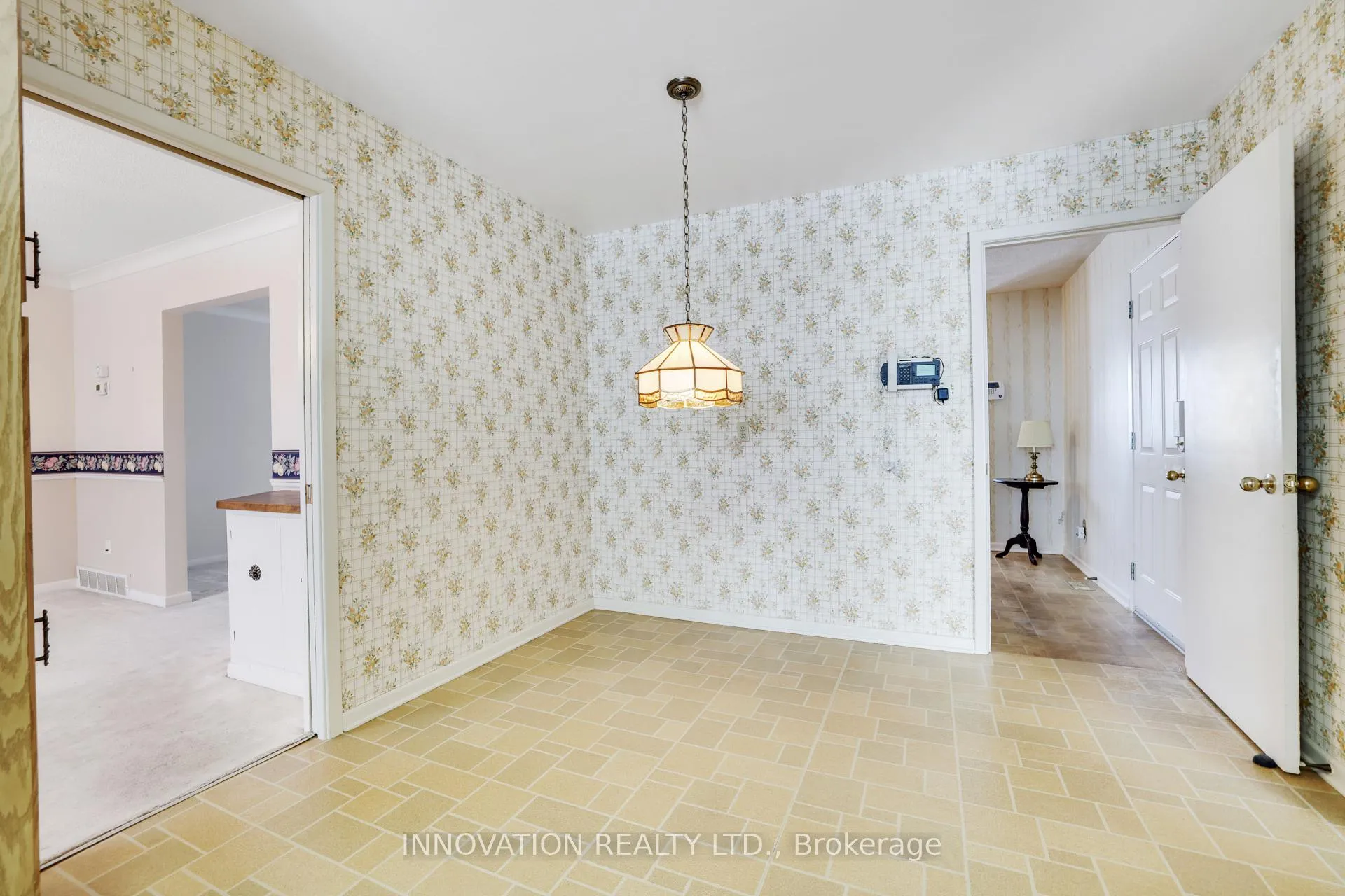 Photo 12 of 935 Parkhaven Avenue, Ottawa, Whitehaven — HOMEH