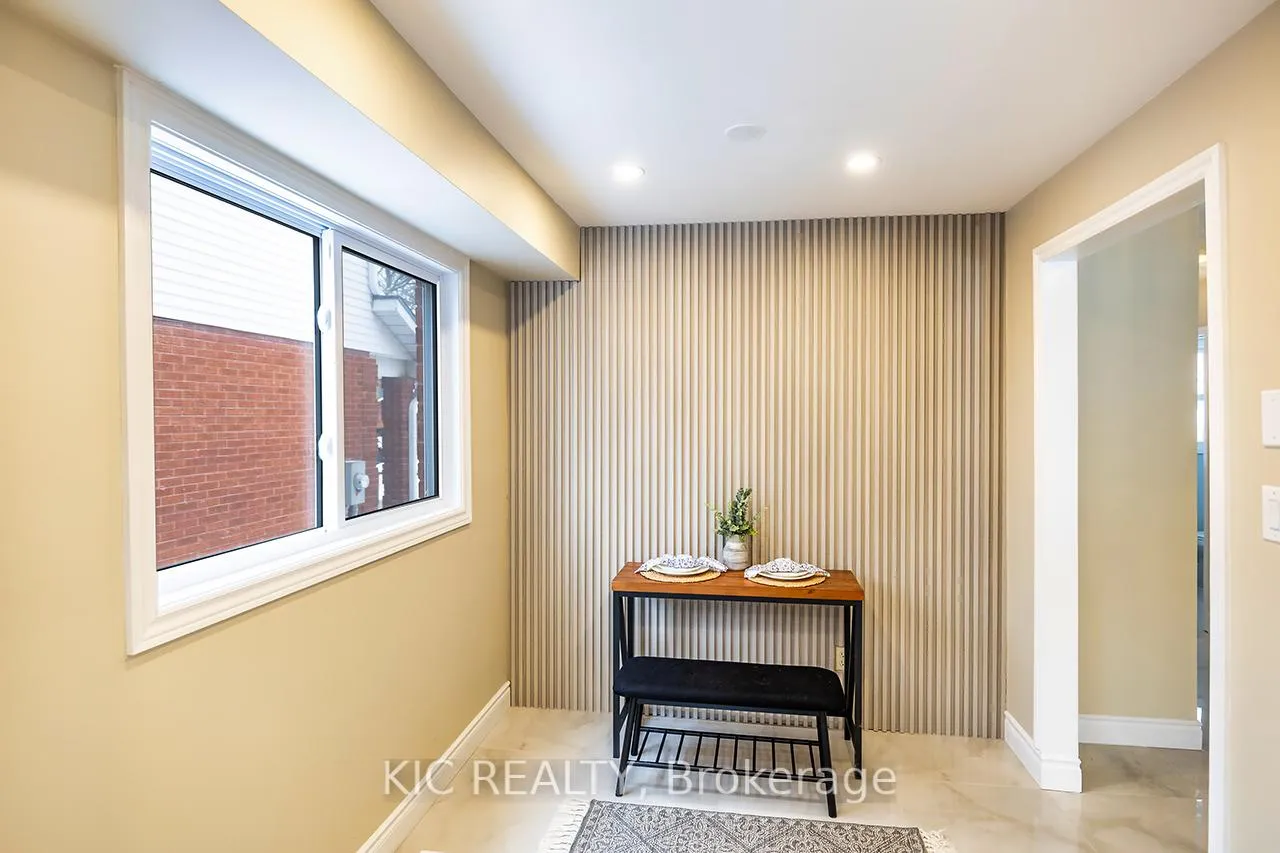 Photo 8 of 16 Turnberry Crescent, Clarington, Courtice — HOMEH