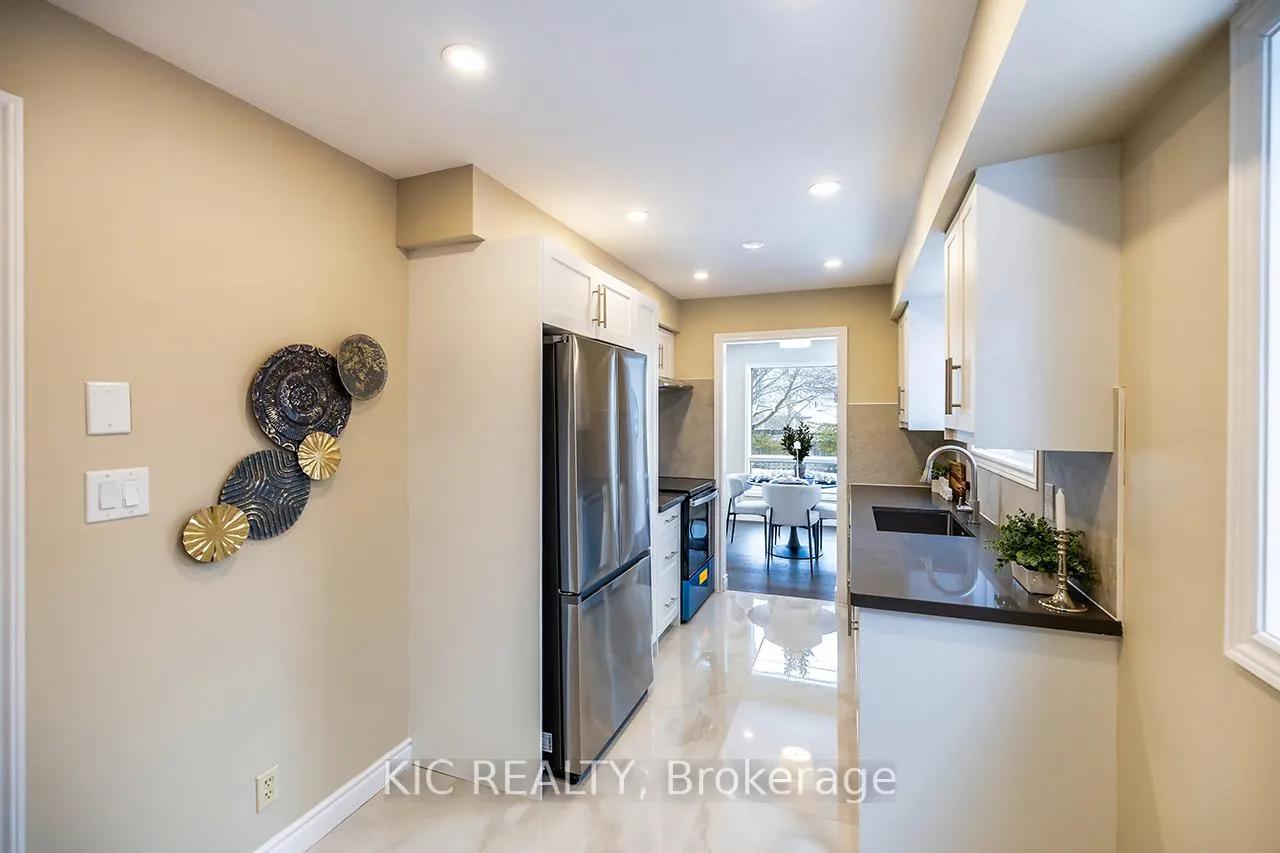 Photo 10 of 16 Turnberry Crescent, Clarington, Courtice — HOMEH