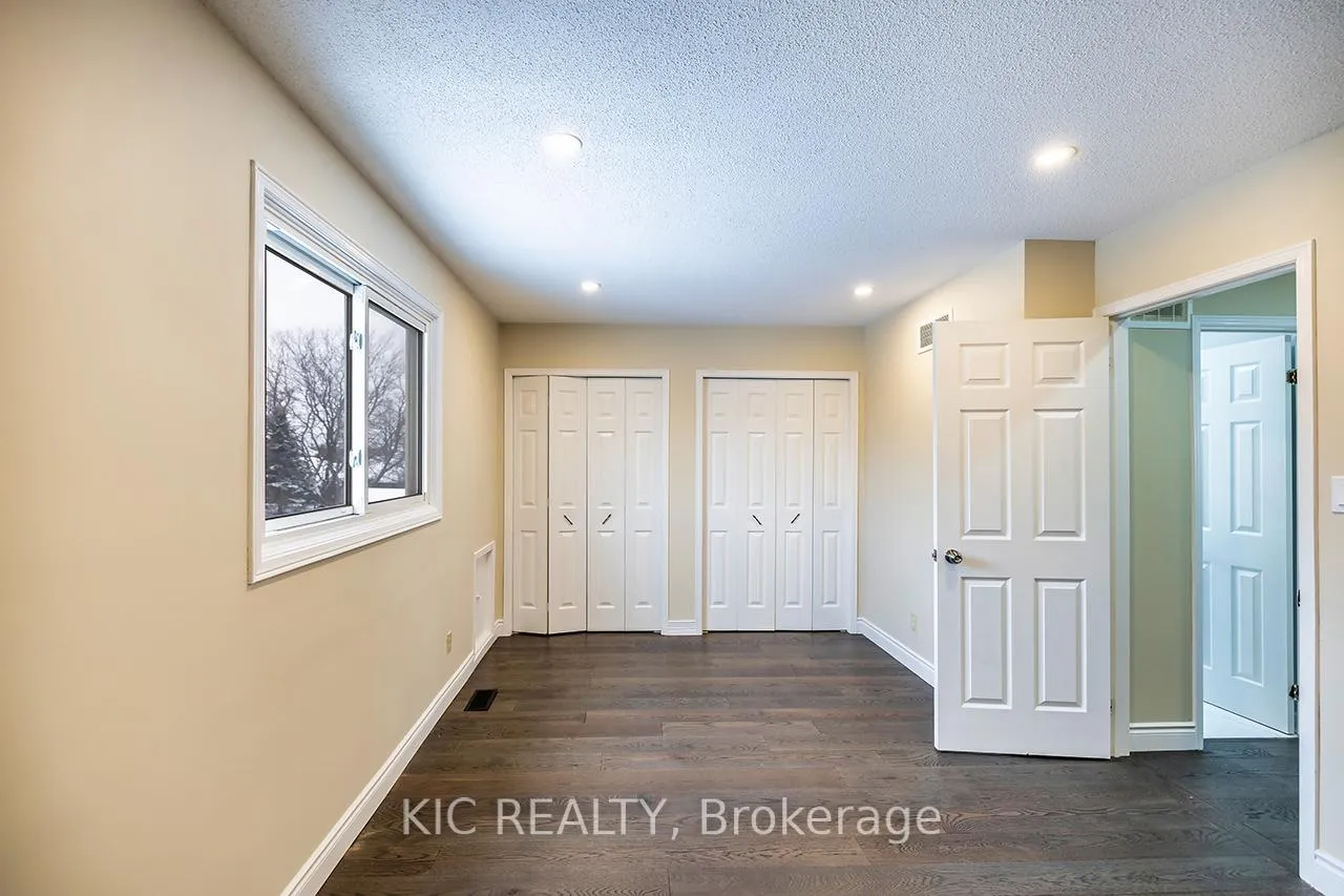 Photo 23 of 16 Turnberry Crescent, Clarington, Courtice — HOMEH