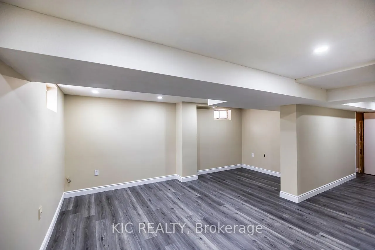 Photo 30 of 16 Turnberry Crescent, Clarington, Courtice — HOMEH