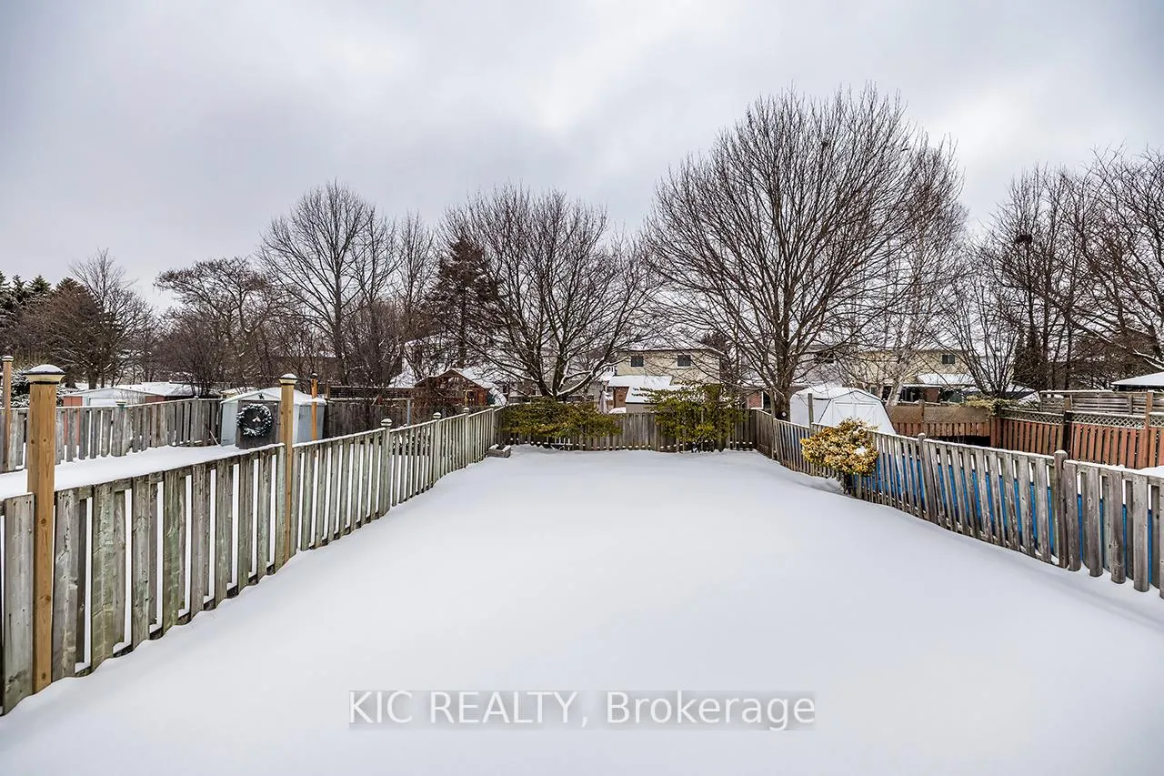 Photo 33 of 16 Turnberry Crescent, Clarington, Courtice — HOMEH