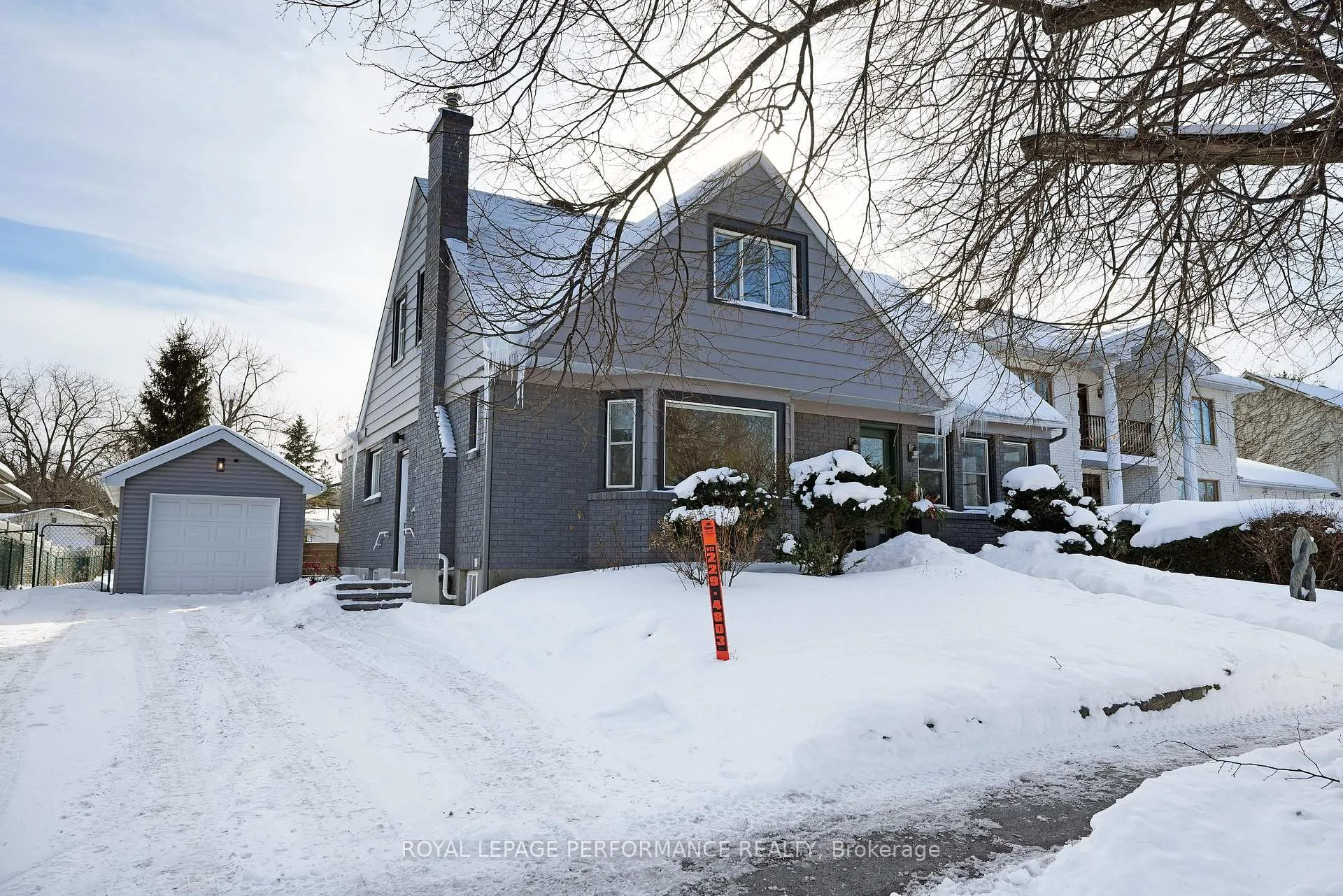 Front of 328 Pleasant Park Road