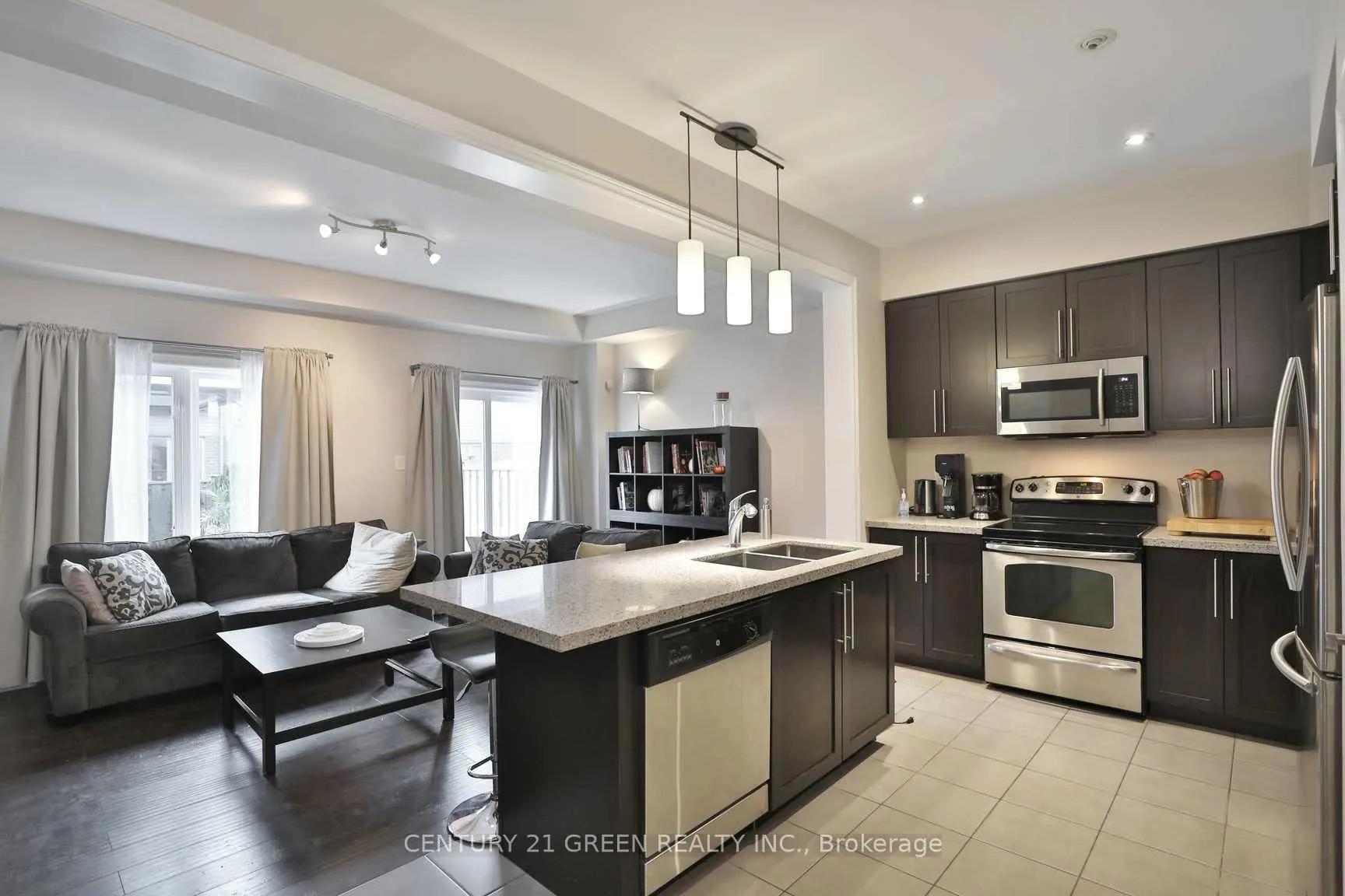 Photo 7 of Unit 3, 515 Winston Road, Grimsby, Grimsby Beach — HOMEH