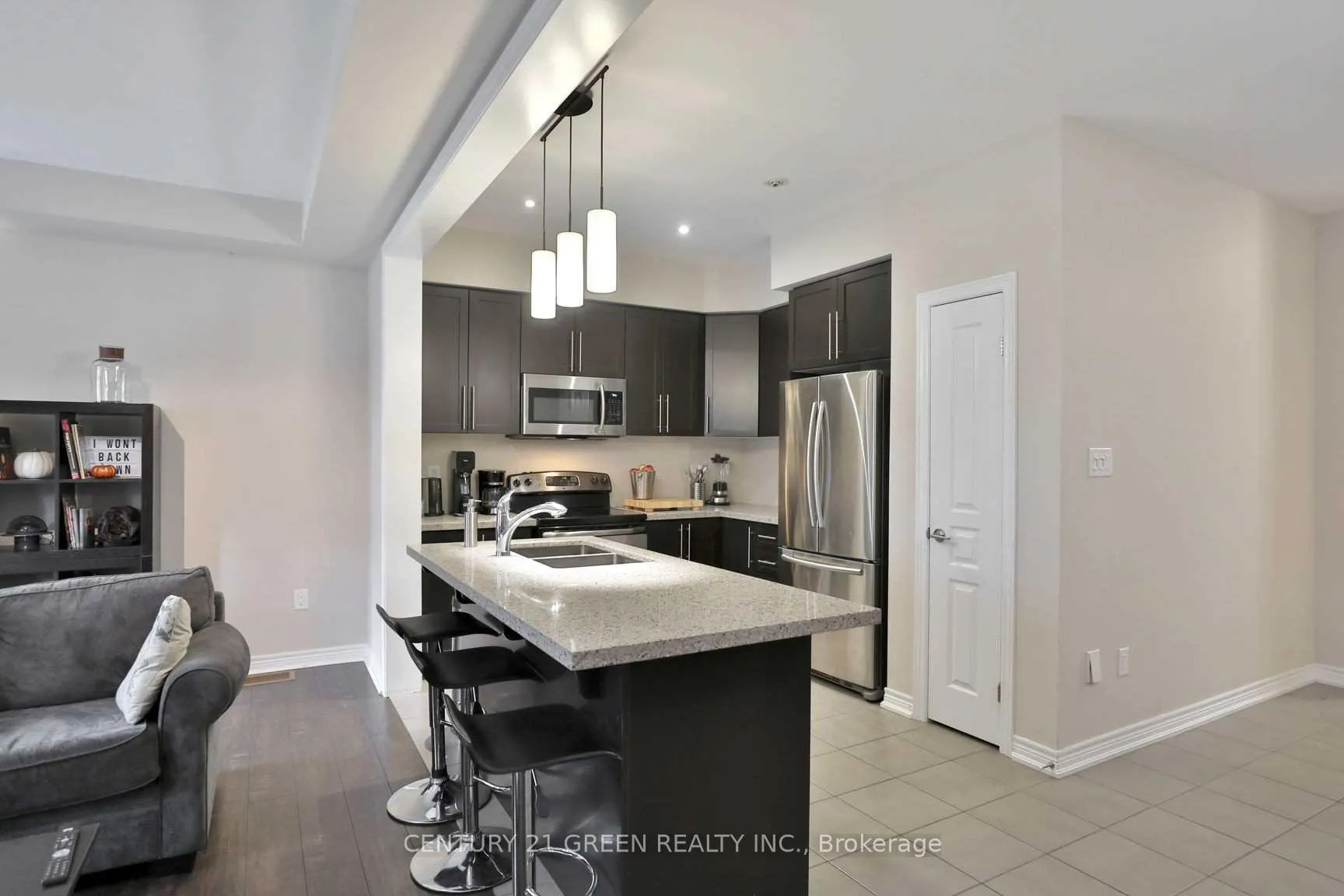 Photo 8 of Unit 3, 515 Winston Road, Grimsby, Grimsby Beach — HOMEH