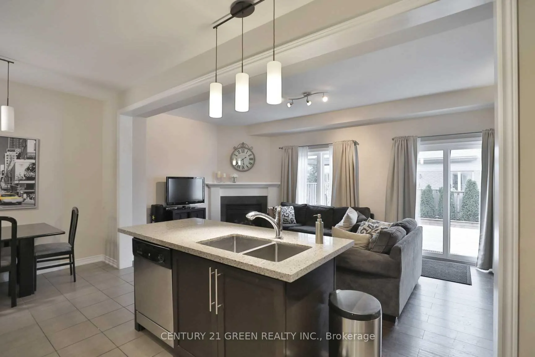 Photo 9 of Unit 3, 515 Winston Road, Grimsby, Grimsby Beach — HOMEH