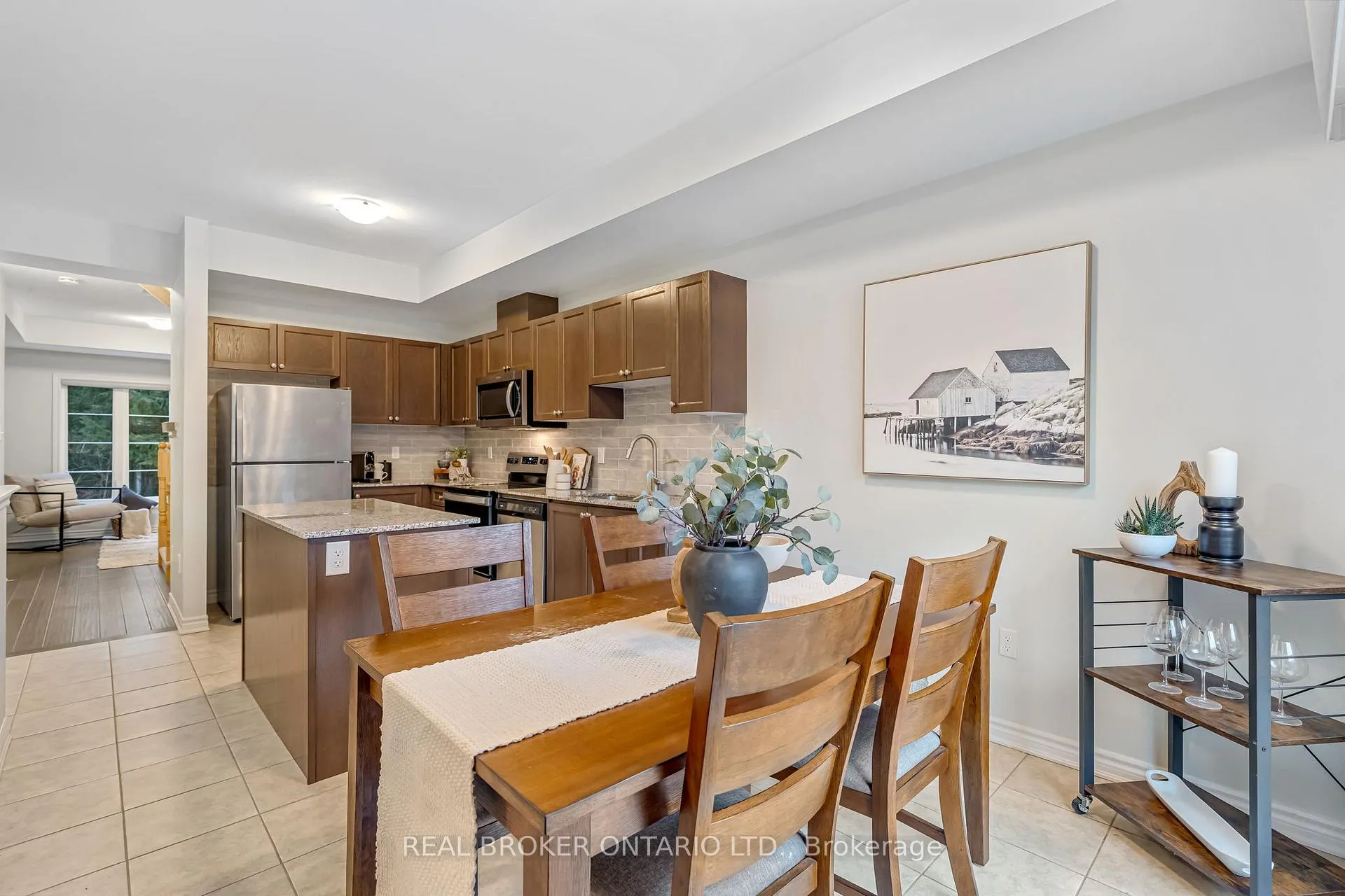 Photo 11 of Unit 21, 383 Dundas Street E, Hamilton, Waterdown — HOMEH