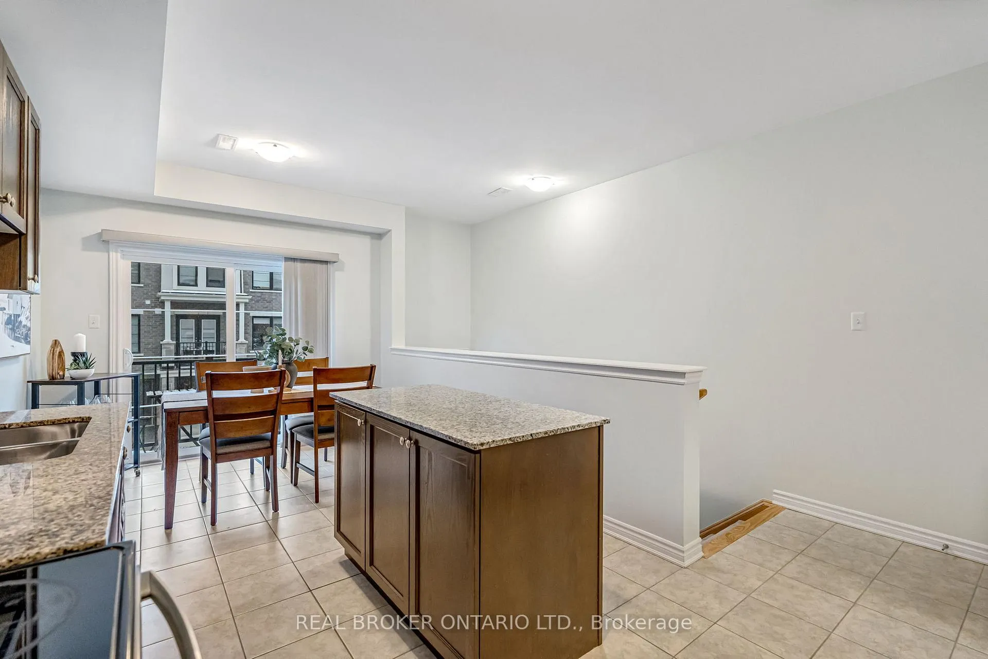 Photo 14 of Unit 21, 383 Dundas Street E, Hamilton, Waterdown — HOMEH