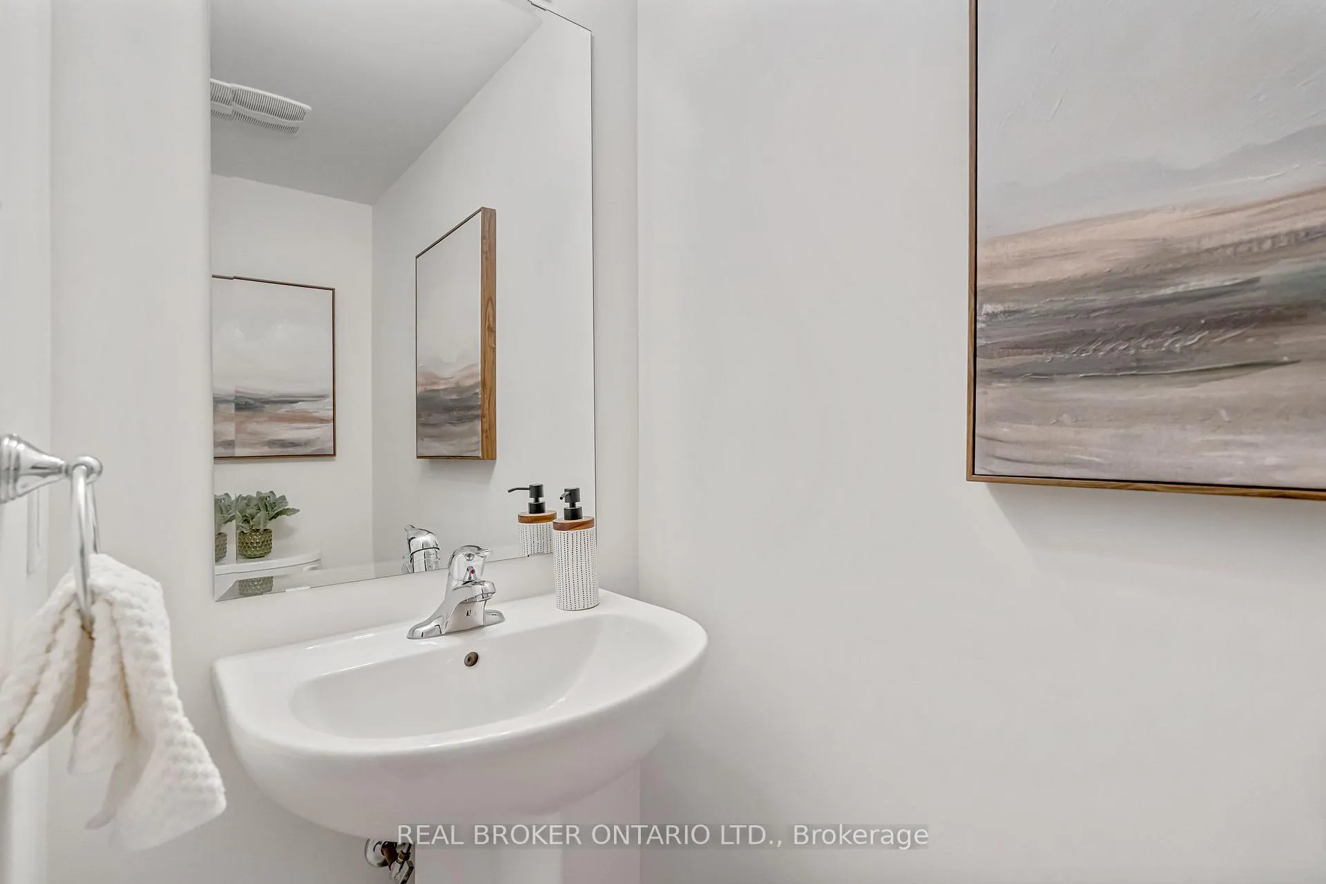 Photo 21 of Unit 21, 383 Dundas Street E, Hamilton, Waterdown — HOMEH