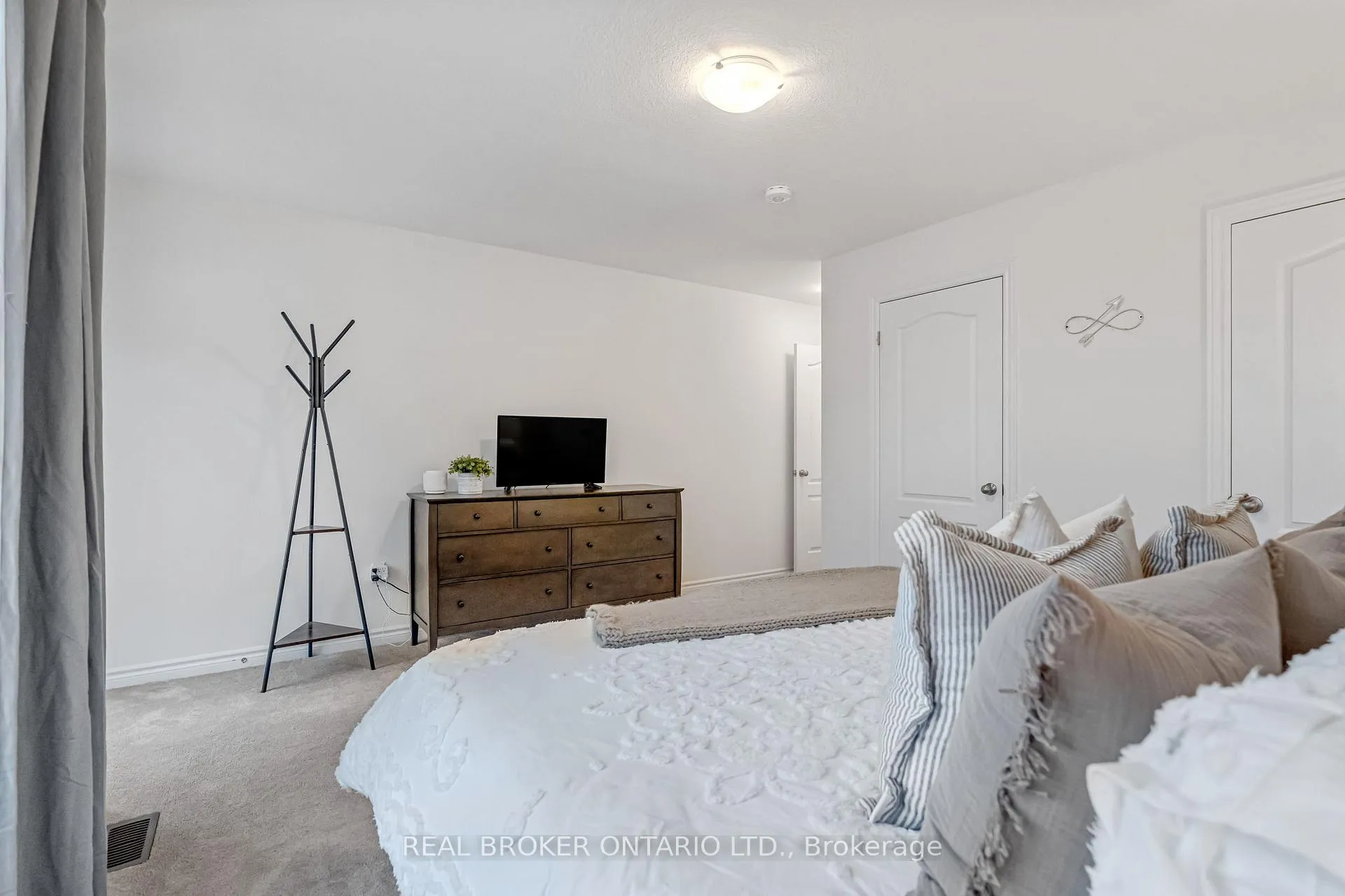 Photo 29 of Unit 21, 383 Dundas Street E, Hamilton, Waterdown — HOMEH