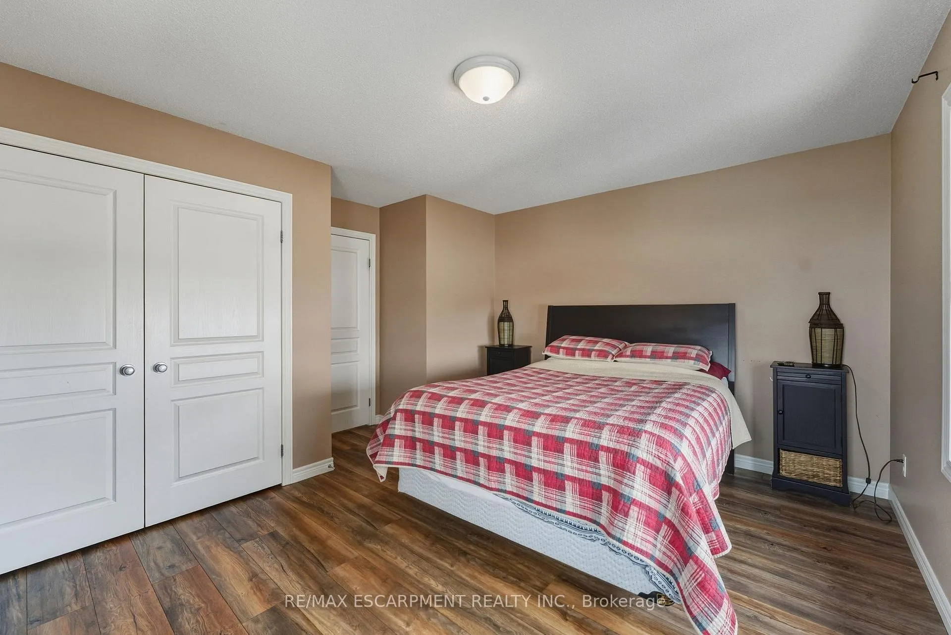 Photo 20 of 6 Chapman Lane, Hamilton, Ancaster — HOMEH