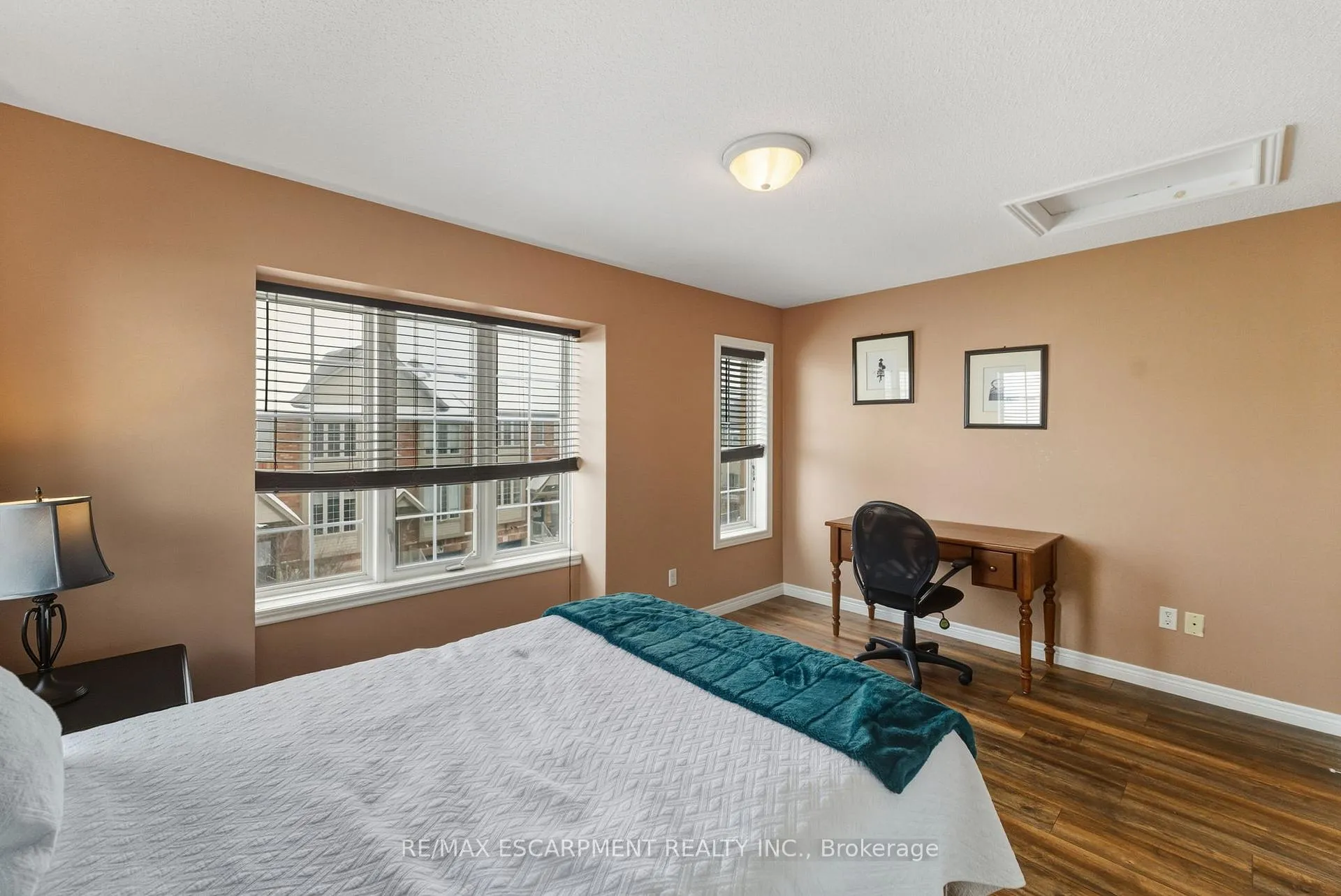 Photo 24 of 6 Chapman Lane, Hamilton, Ancaster — HOMEH