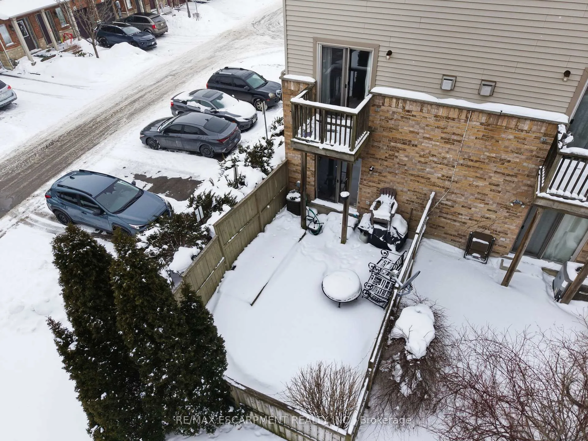 Photo 34 of 6 Chapman Lane, Hamilton, Ancaster — HOMEH