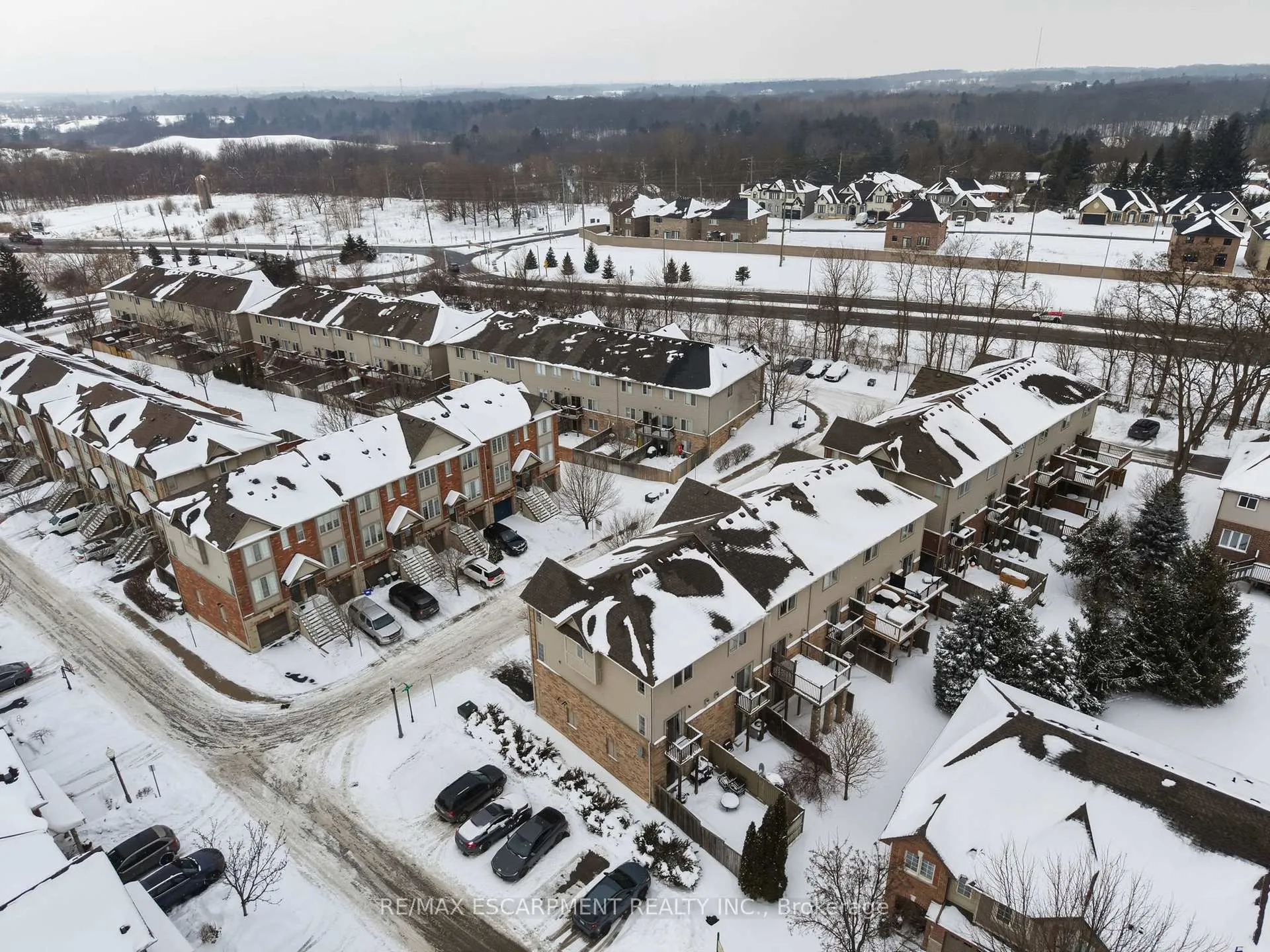 Photo 39 of 6 Chapman Lane, Hamilton, Ancaster — HOMEH