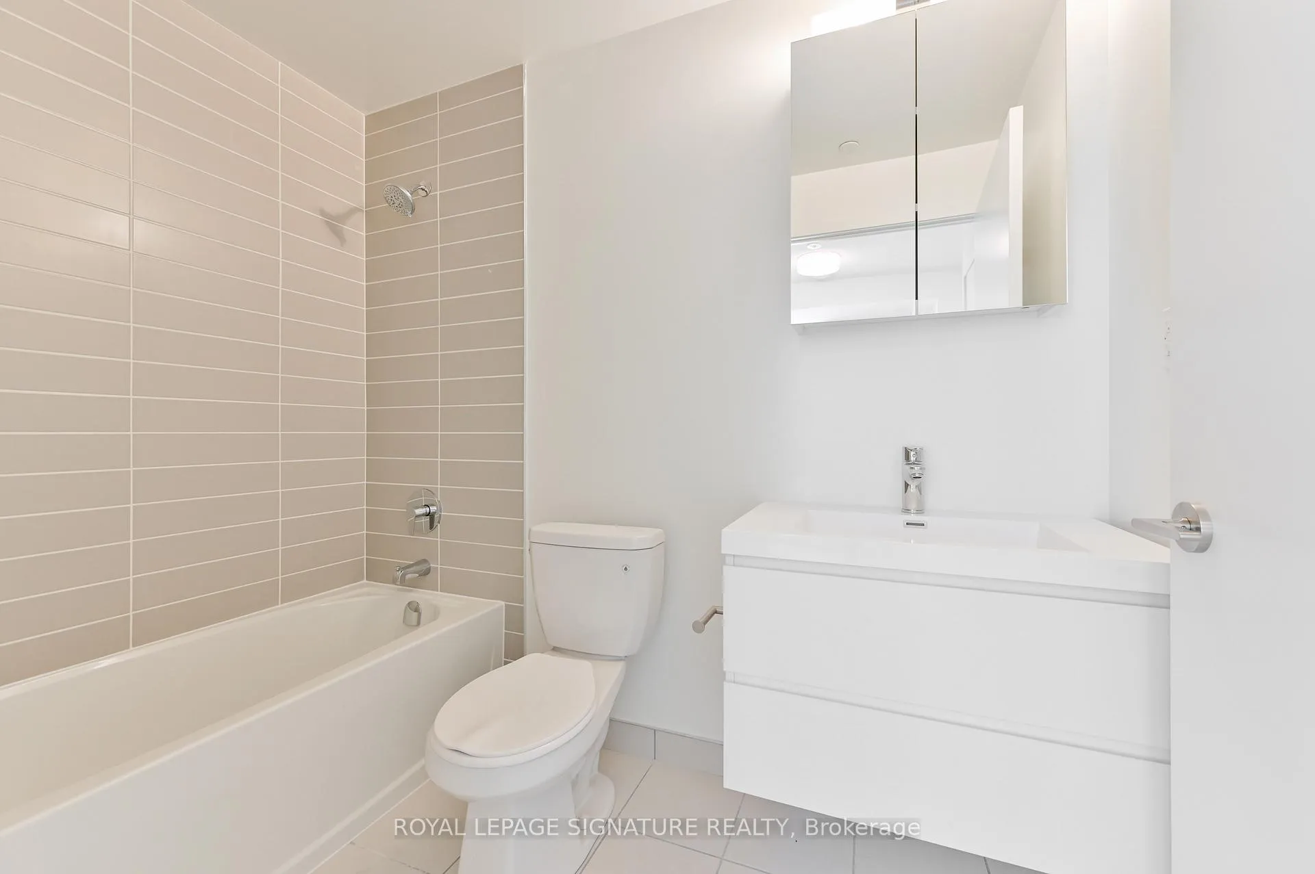 Photo 16 of Unit C315, 38 Simcoe Promenade, Markham, Unionville — HOMEH