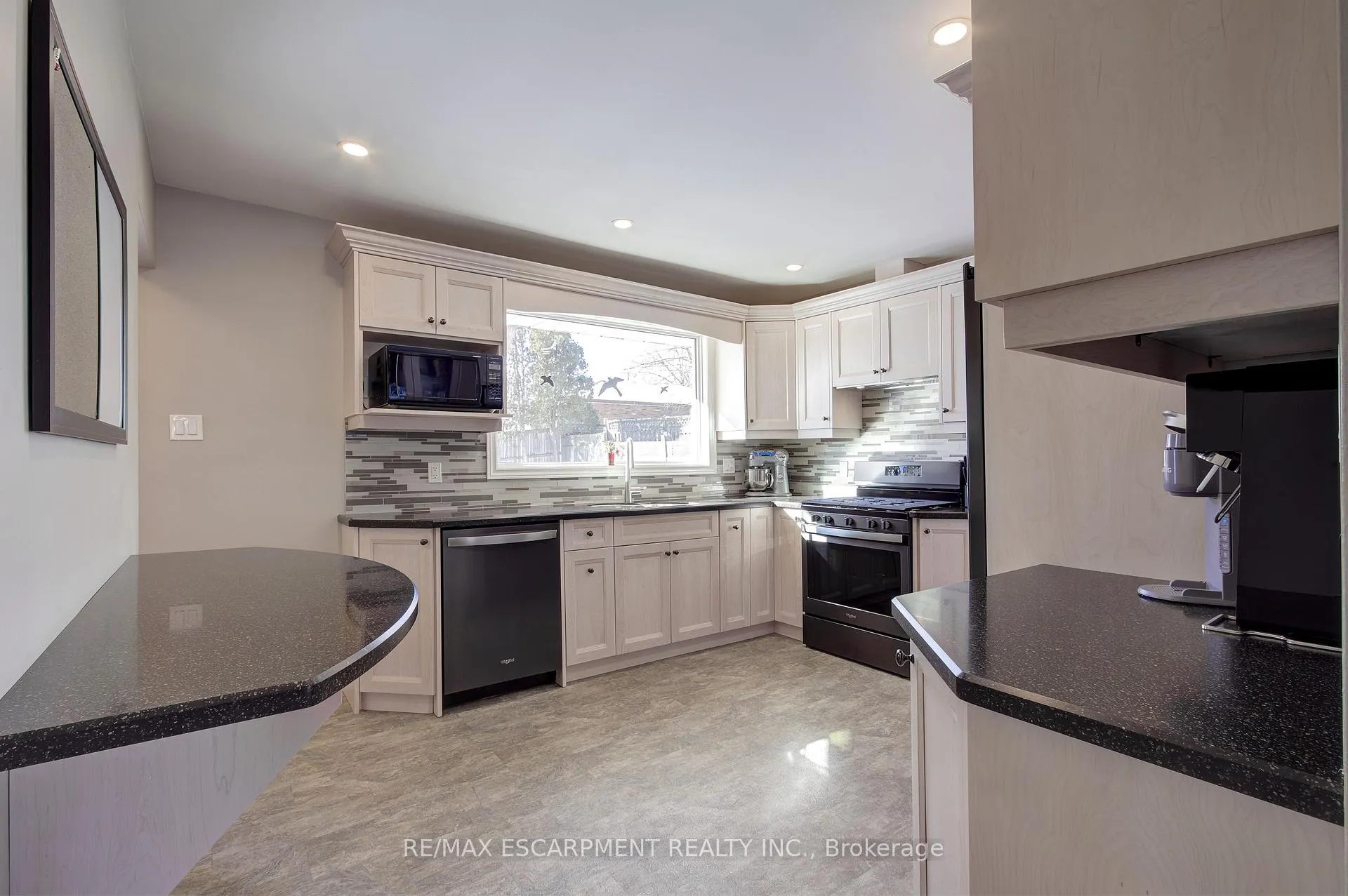 Photo 8 of 8 Jeanette Street, Hamilton, Lawfield — HOMEH