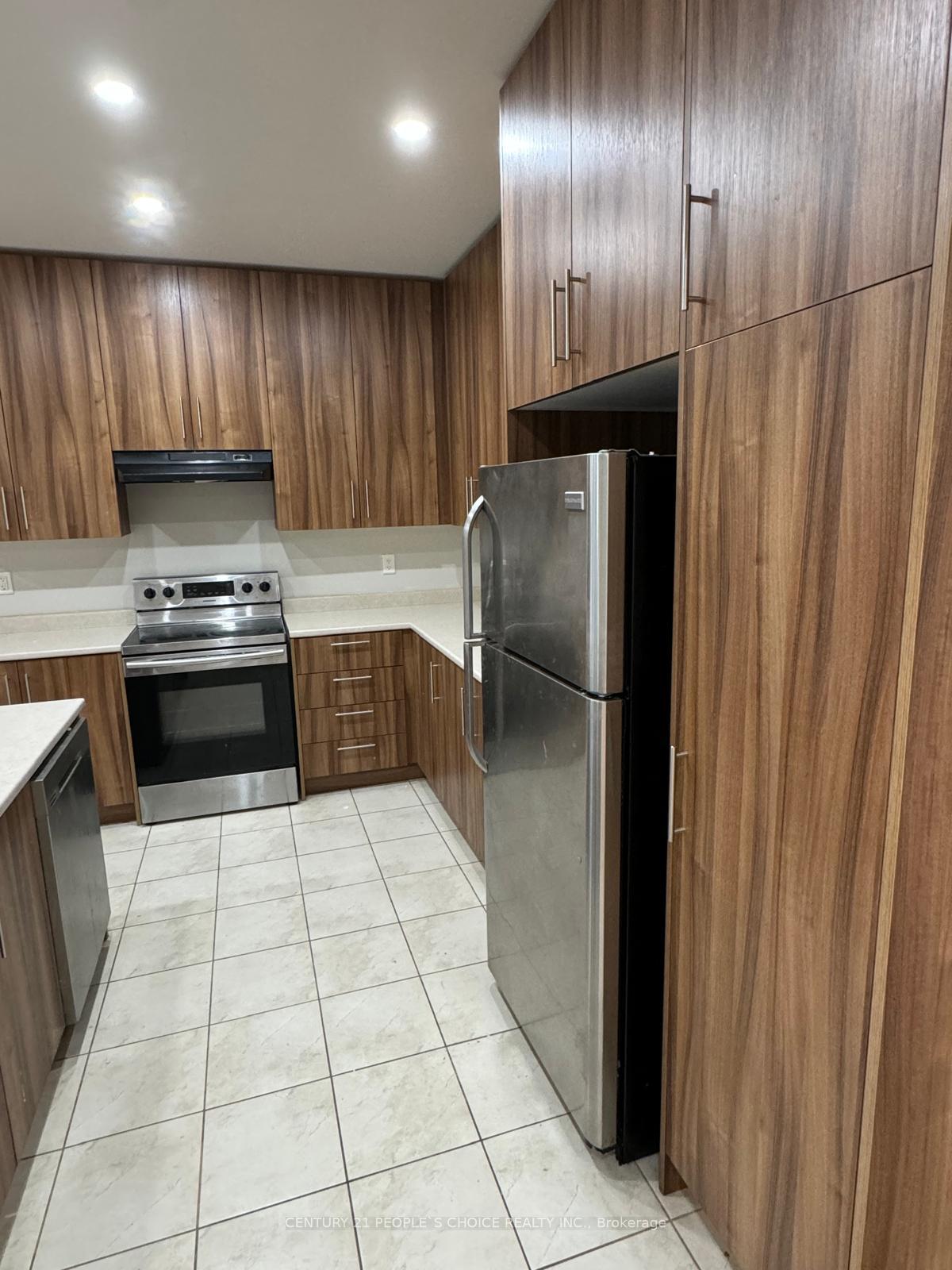 Photo 3 of Unit Upper Level, 2207 Adullam Avenue, Innisfil, Rural Innisfil — HOMEH