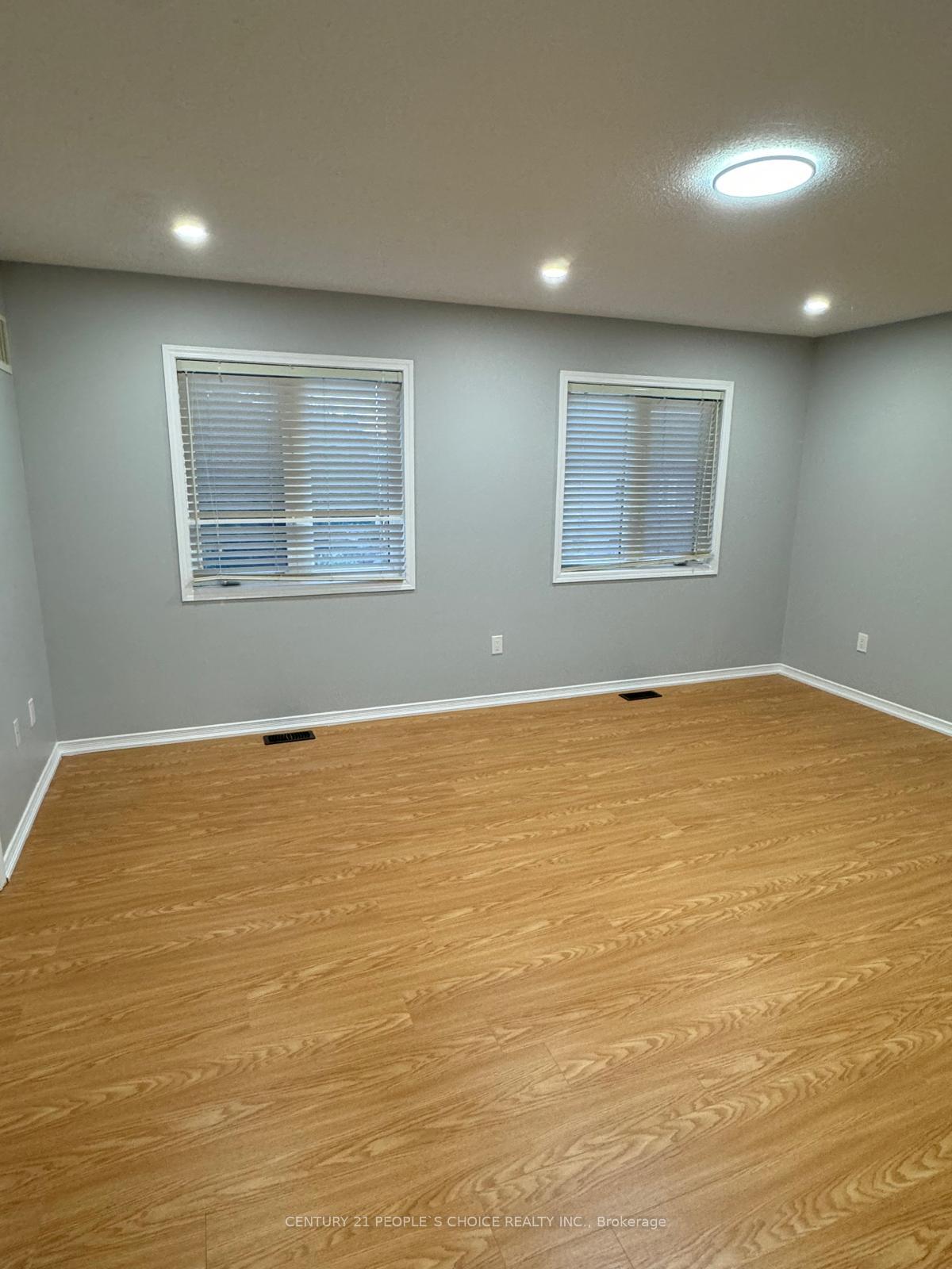 Photo 6 of Unit Upper Level, 2207 Adullam Avenue, Innisfil, Rural Innisfil — HOMEH